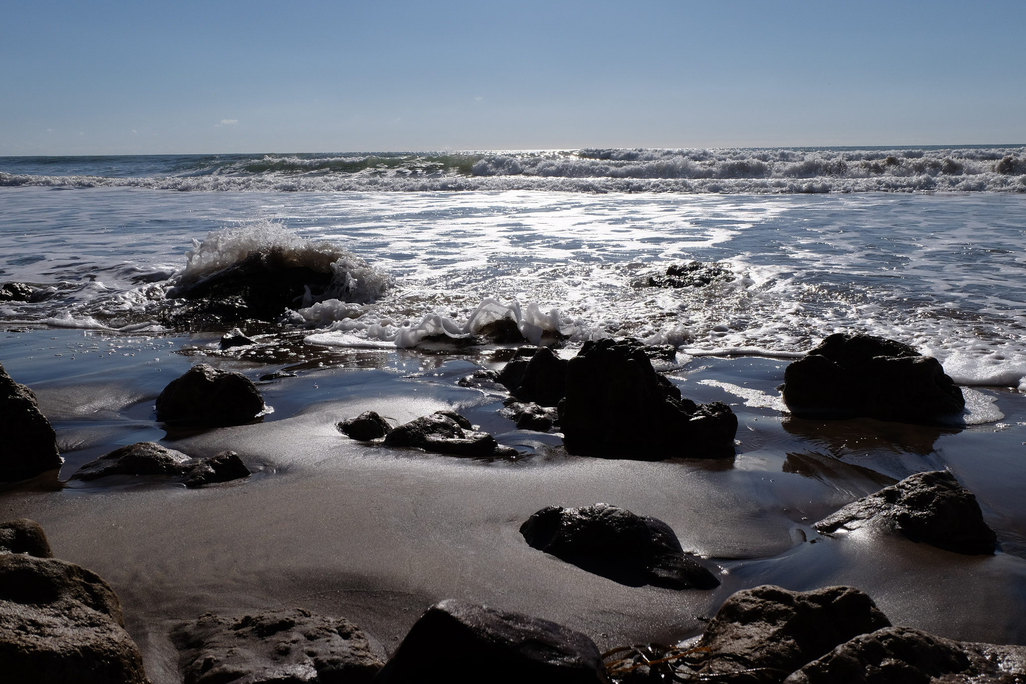 Fujifilm XC 16-50mm F3.5-5.6 OIS sample photo. Surf's up photography
