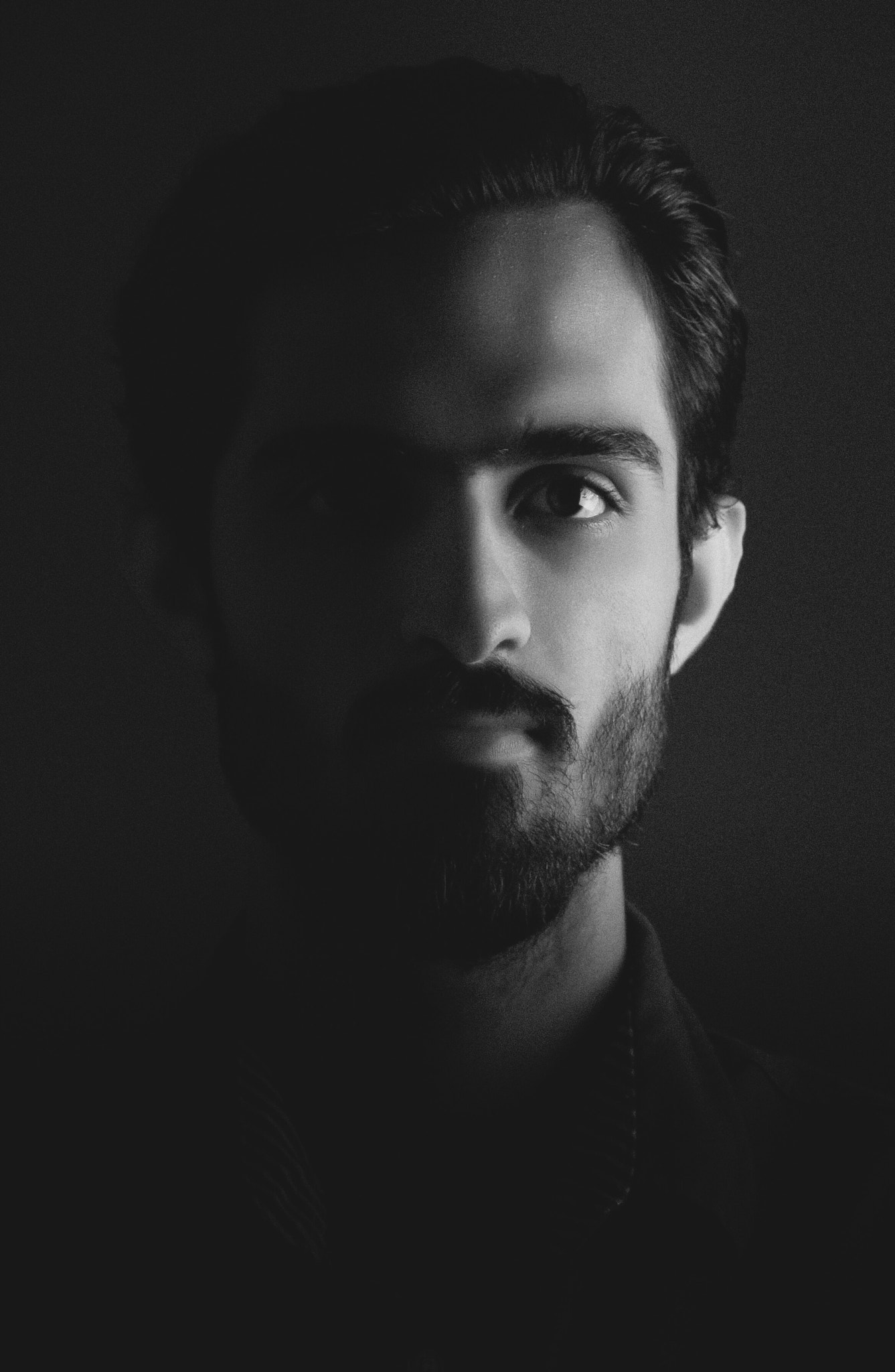 Canon EOS 50D sample photo. Black&white potrait photography