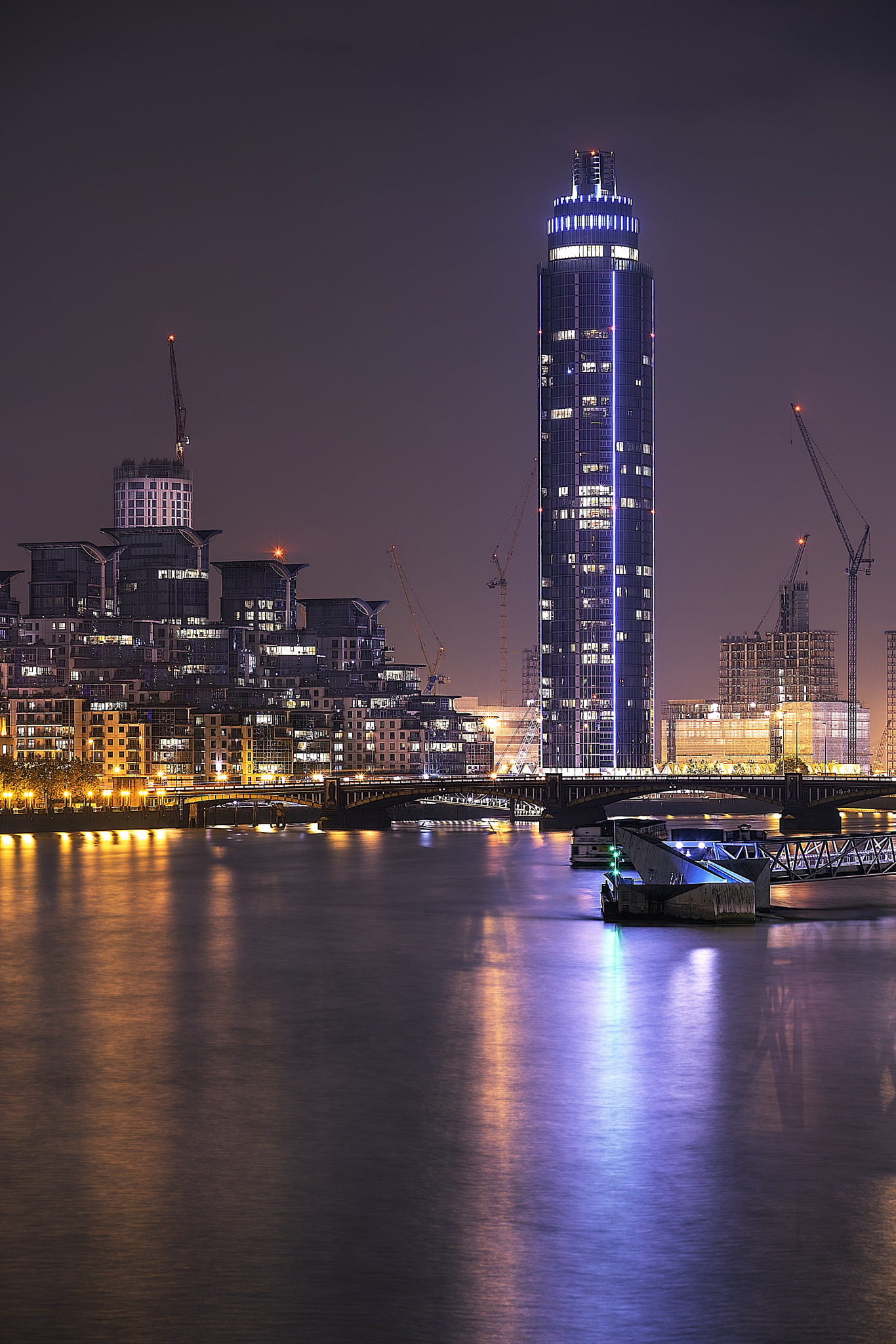 Tamron 18-270mm F3.5-6.3 Di II PZD sample photo. Vauxhall tower photography