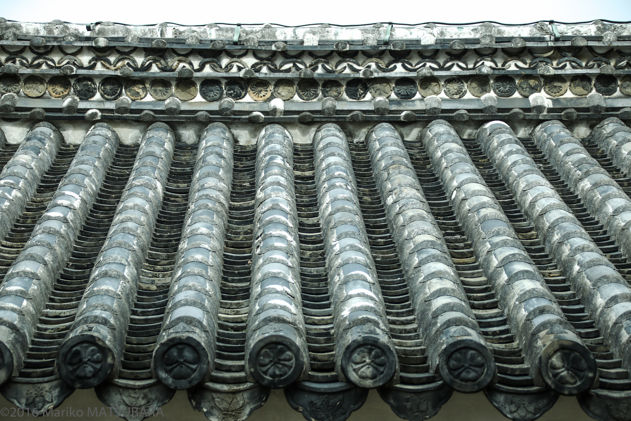 Canon EOS 760D (EOS Rebel T6s / EOS 8000D) sample photo. Roofing tiles photography
