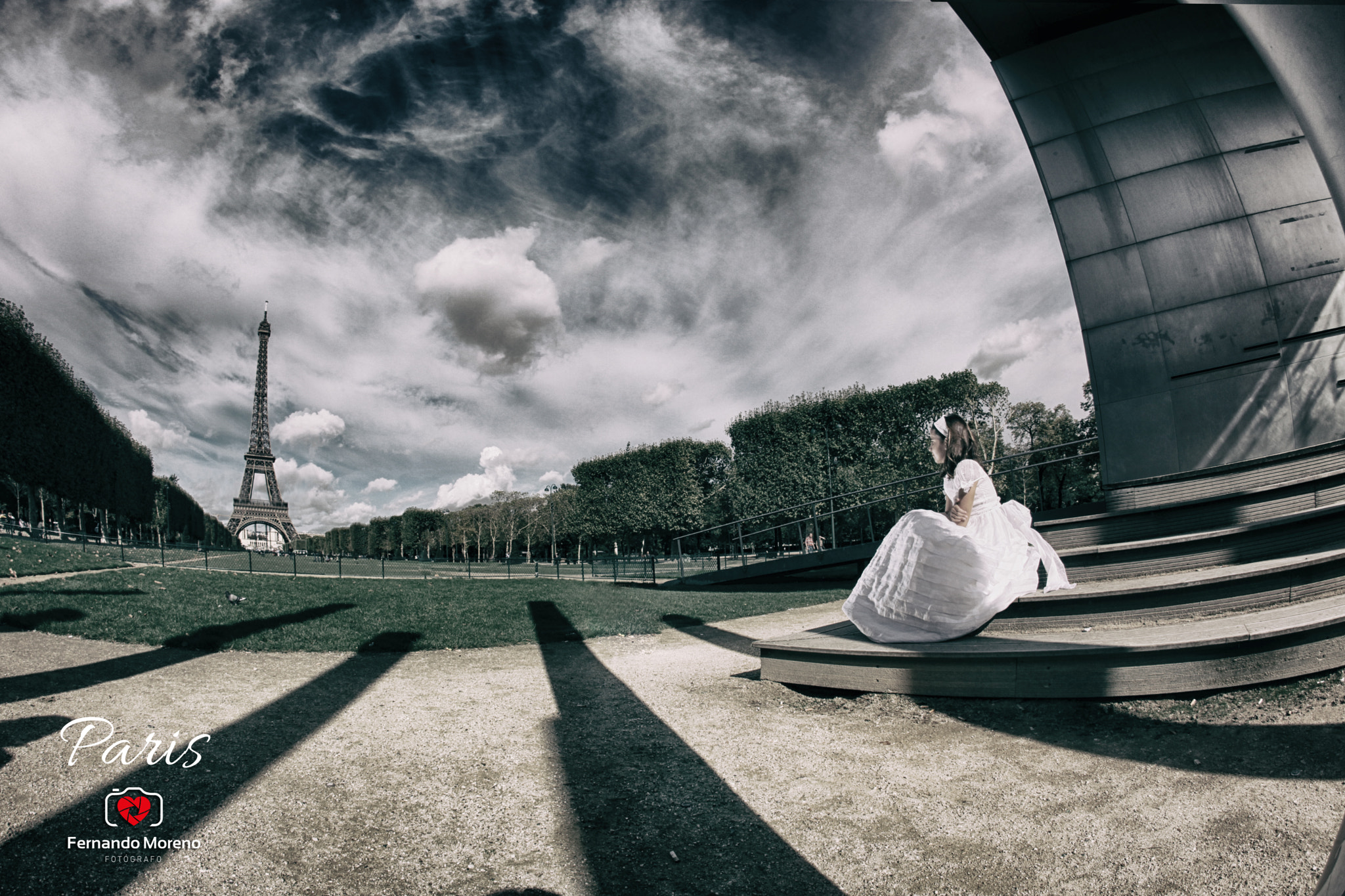 Canon EF 15mm F2.8 Fisheye sample photo. Comunion en paris photography