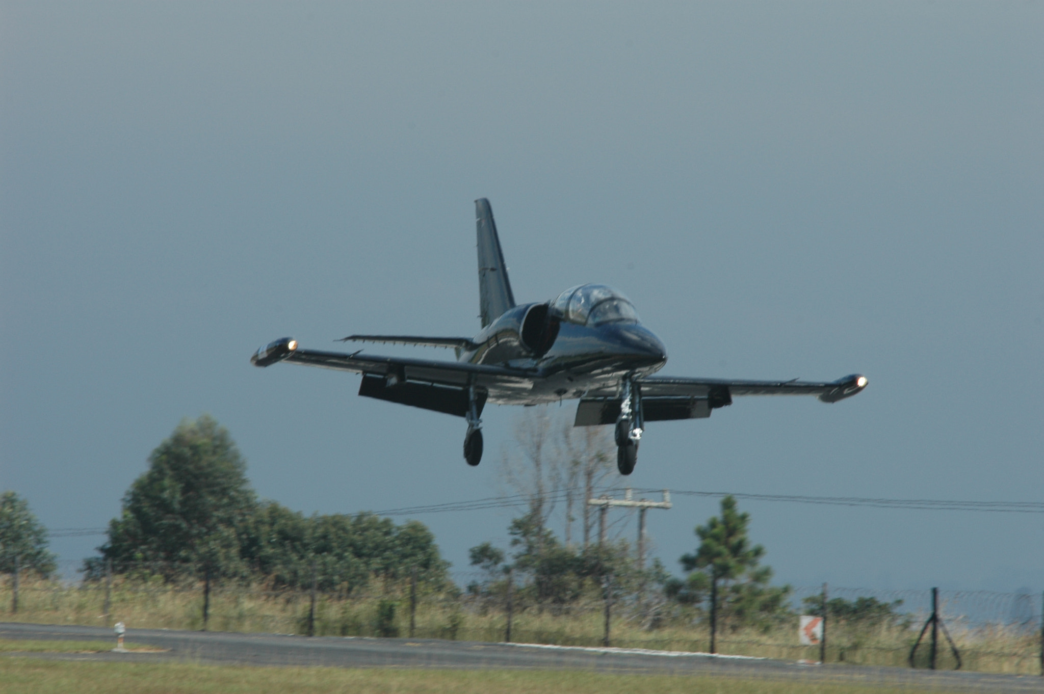 Nikon D70 sample photo. L39 landing photography