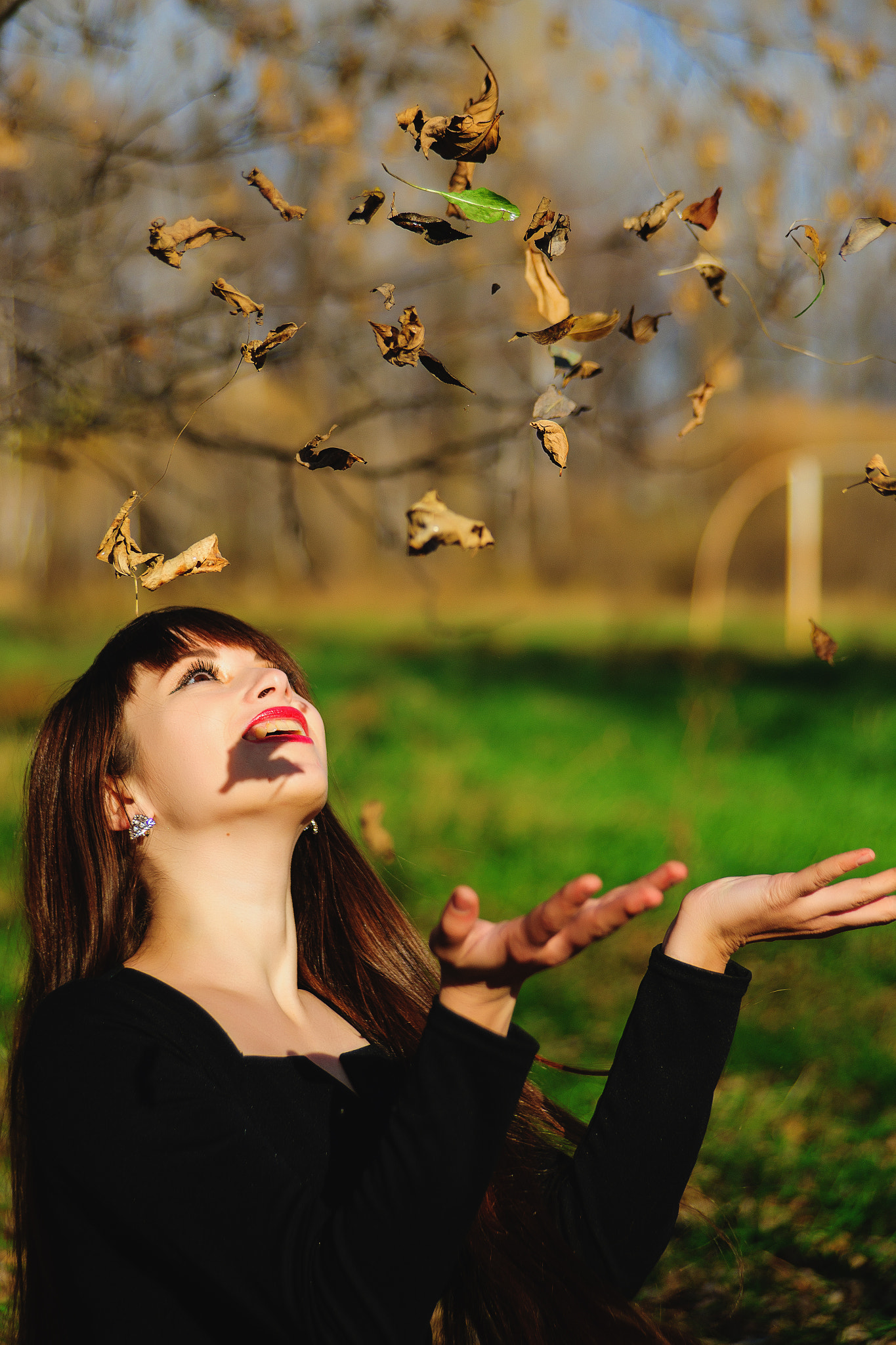 Sony Alpha DSLR-A850 + Tamron SP AF 35-105mm F2.8 LD Aspherical IF sample photo. Autumn portrait photography