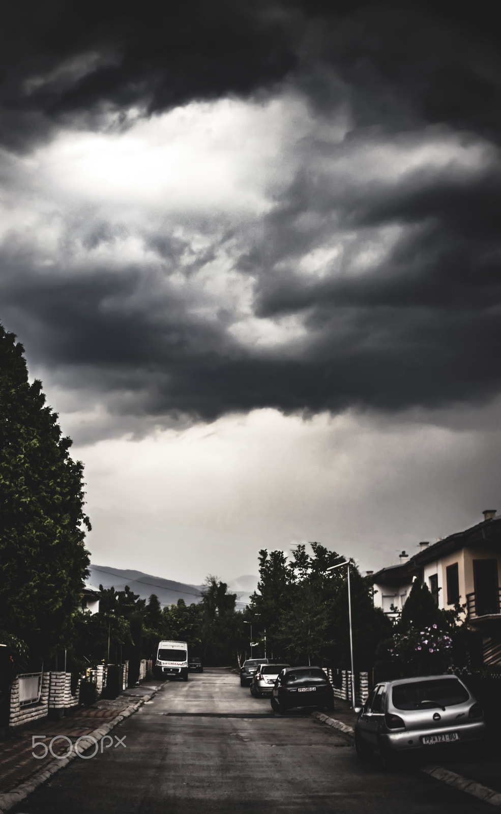 Nikon D3200 + AF Zoom-Nikkor 35-80mm f/4-5.6D N sample photo. Before the storm photography