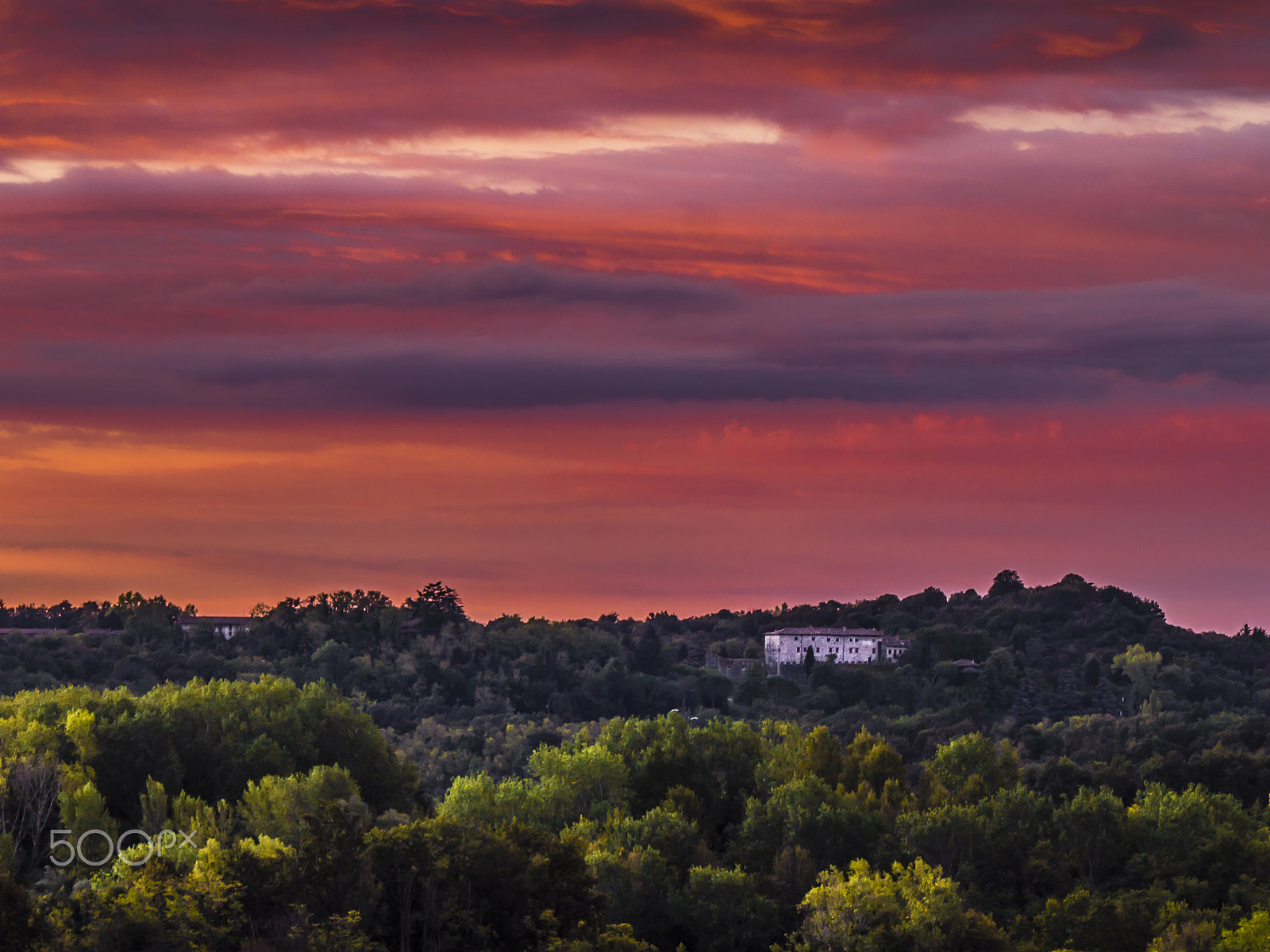 Panasonic Lumix DMC-GF5 + LUMIX G VARIO 45-150/F4.0-5.6 sample photo. Red sunrise photography