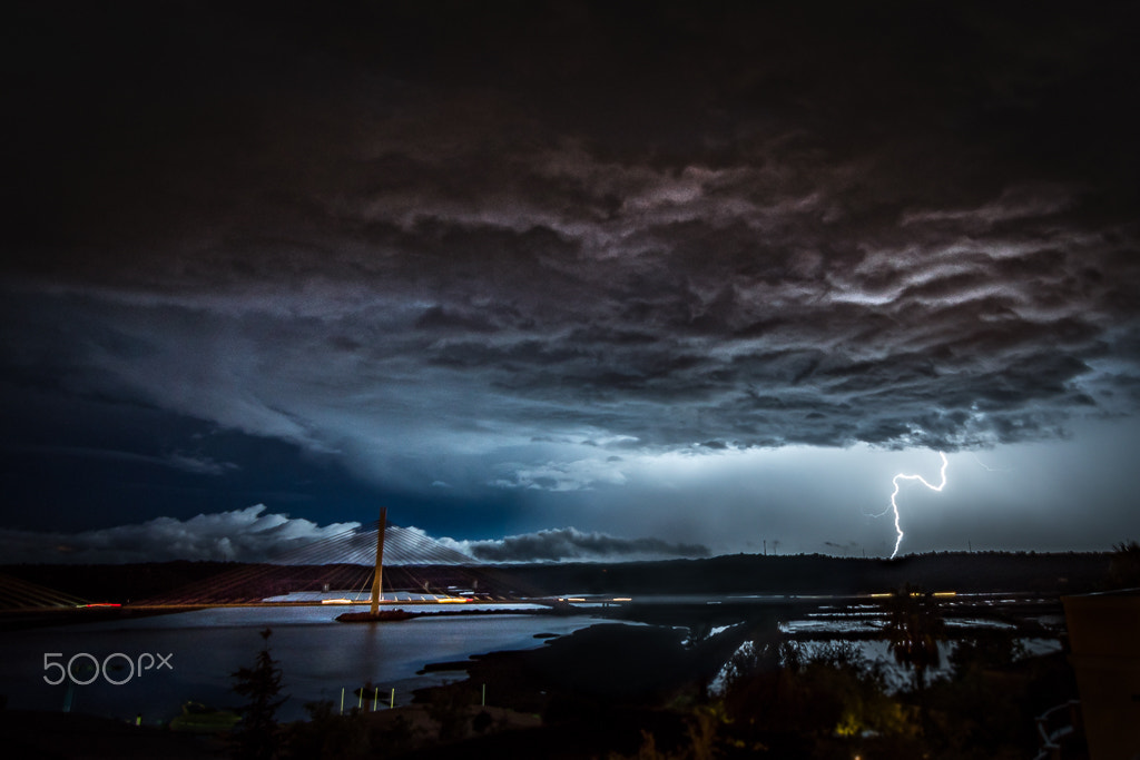 Nikon D5500 + Tokina AT-X Pro 11-16mm F2.8 DX II sample photo. Storm over the river photography