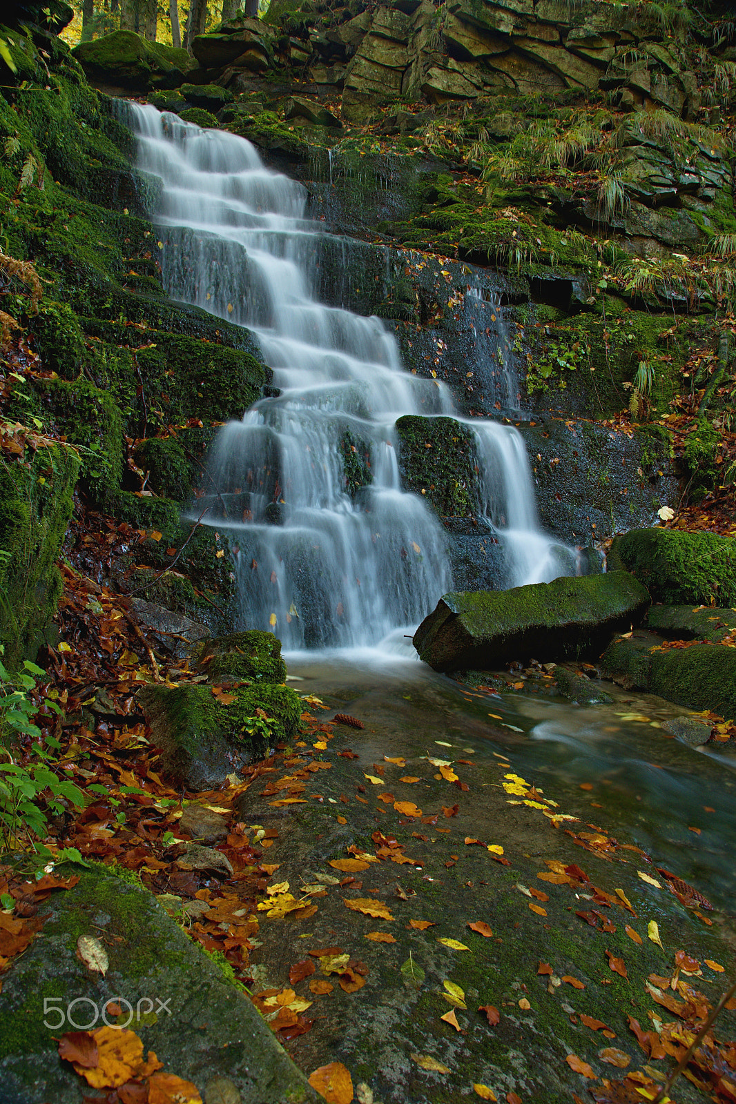 Nikon D5500 + 18.00 - 200.00 mm f/3.5 - 6.3 sample photo. Waterfall photography