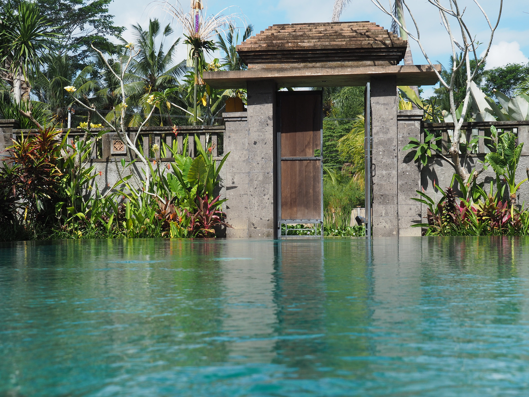 Olympus M.Zuiko Digital ED 14-150mm F4-5.6 sample photo. Relax in ubud-bali photography