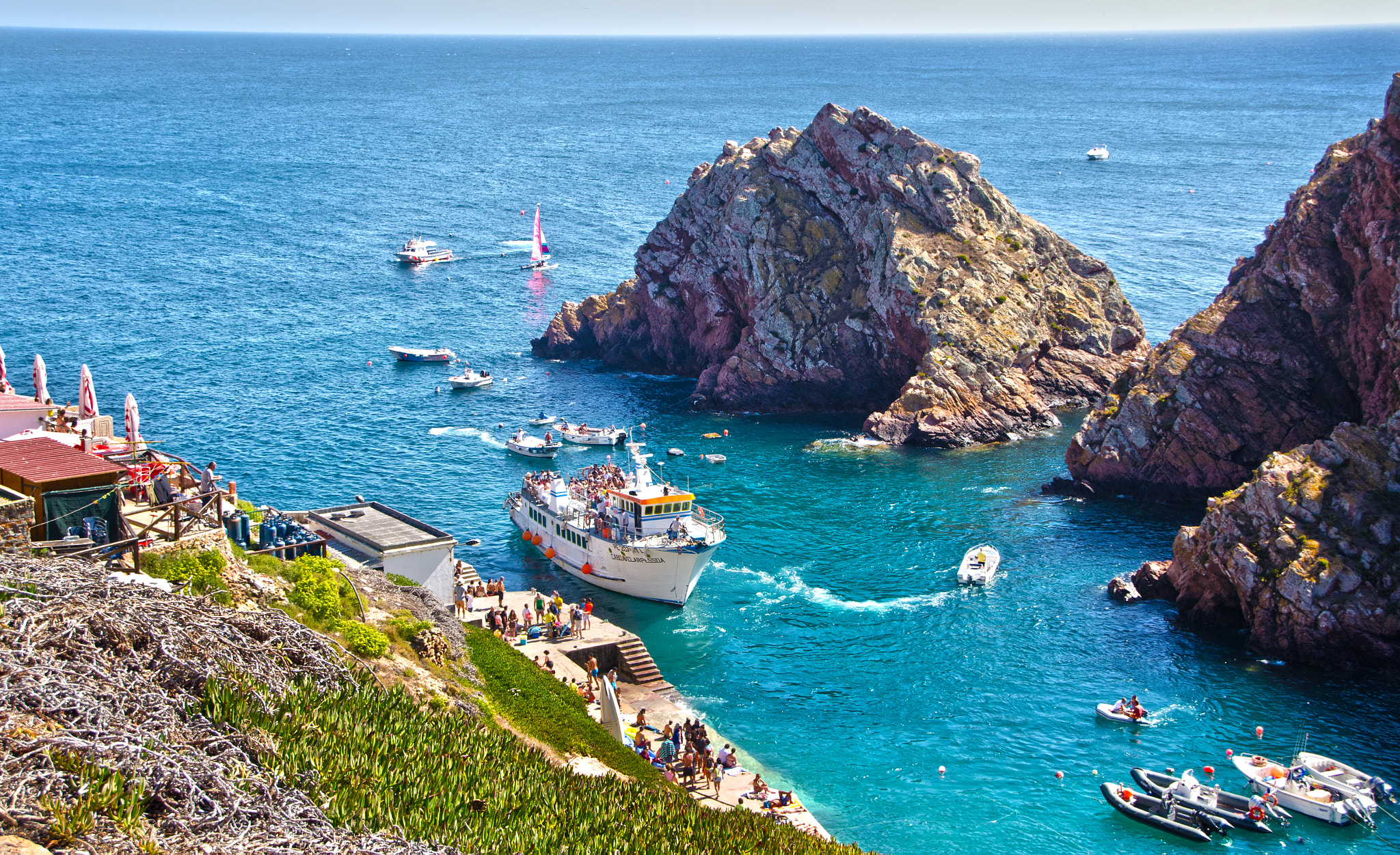 Nikon D5100 + Sigma 18-250mm F3.5-6.3 DC OS HSM sample photo. Berlengas photography