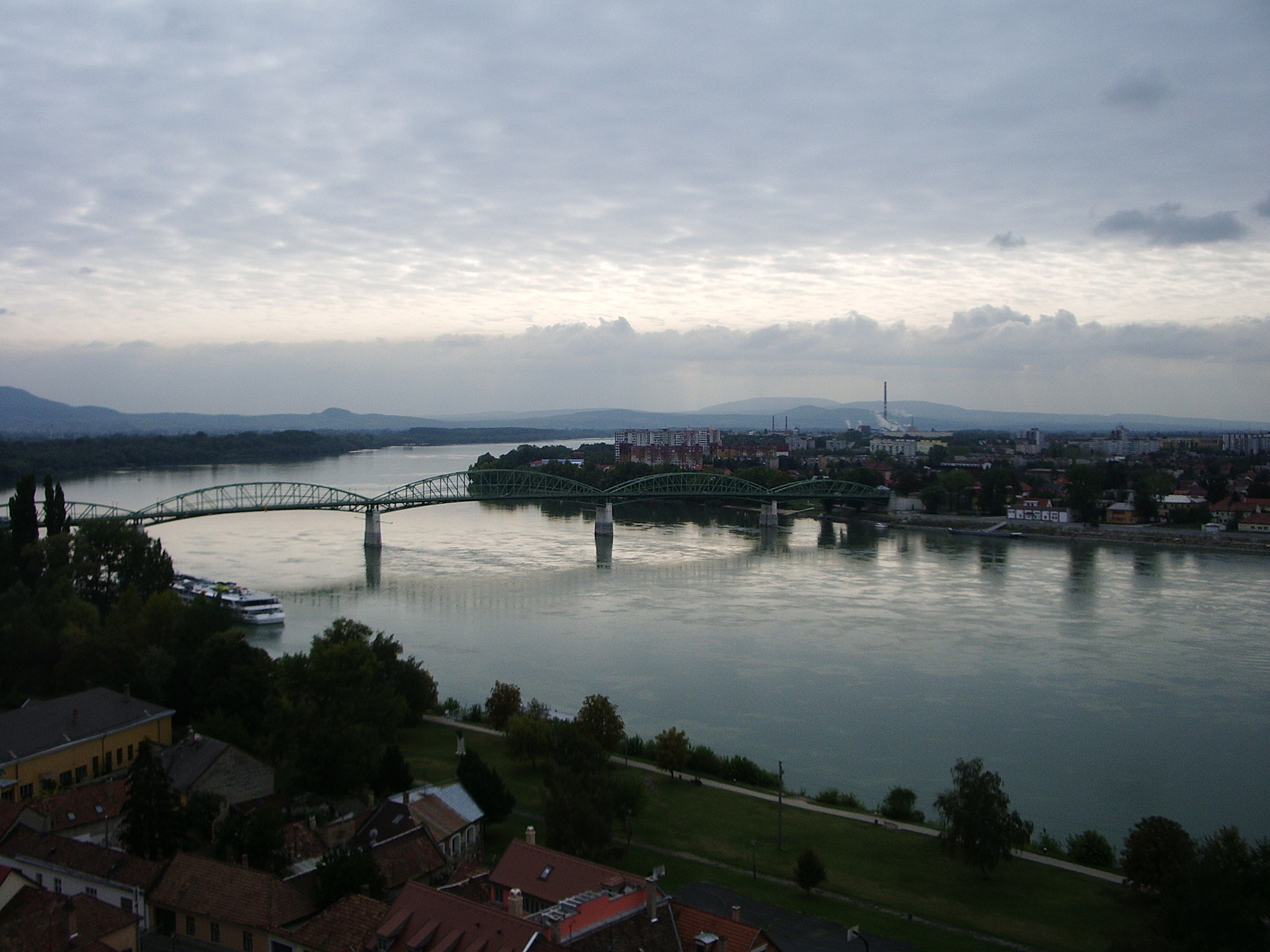 Pentax OPTIO S50 sample photo. The danube bend -clearing rain. photography