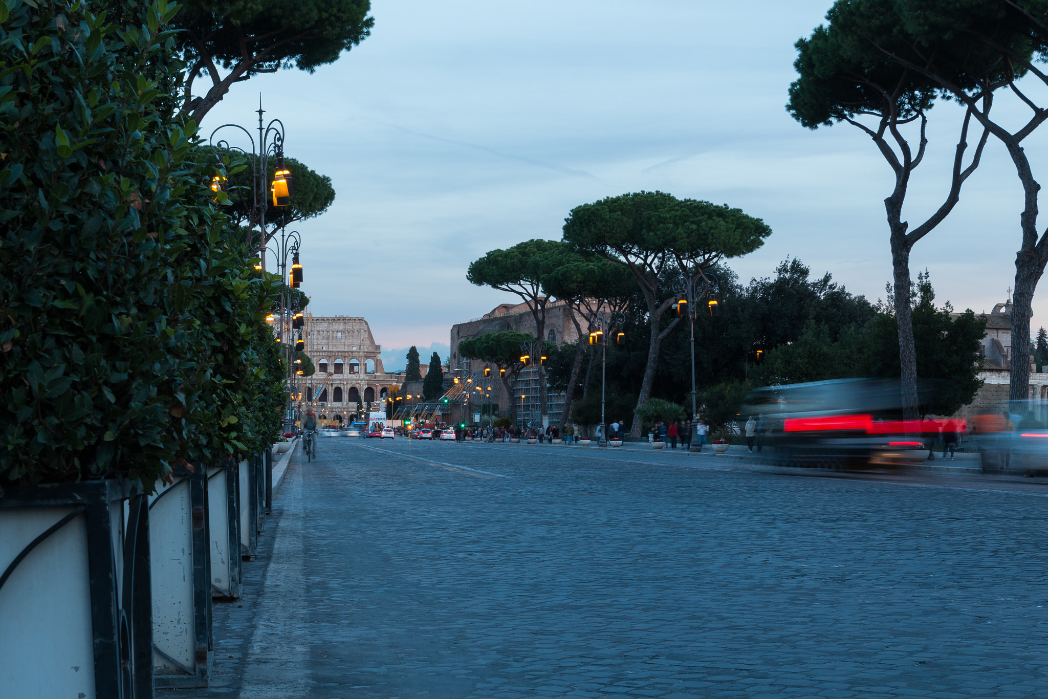 Canon EOS 70D + Canon EF 300mm f/2.8L sample photo. Looking down the street photography