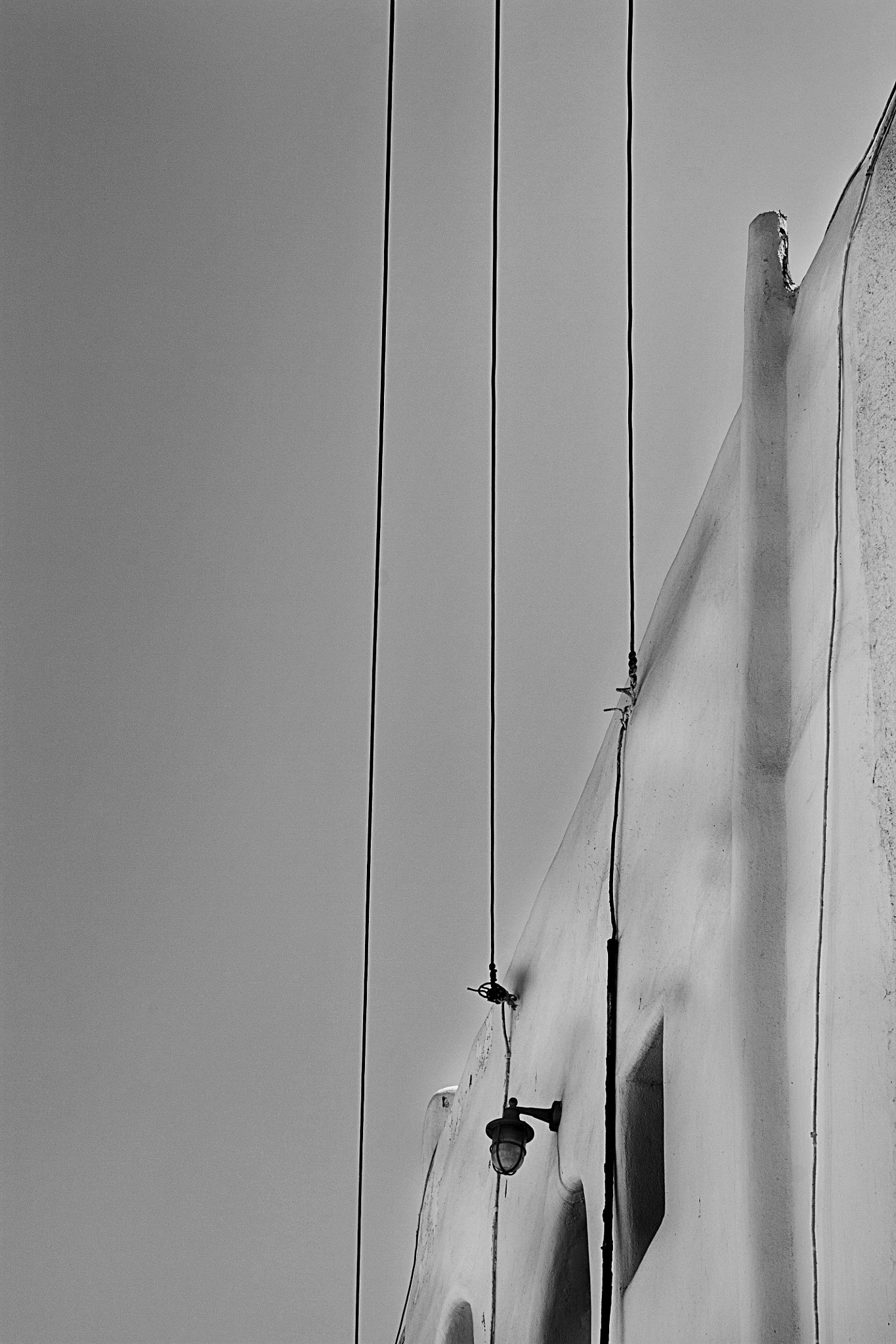 Sigma 18-200mm f/3.5-6.3 DC OS sample photo. Wires photography