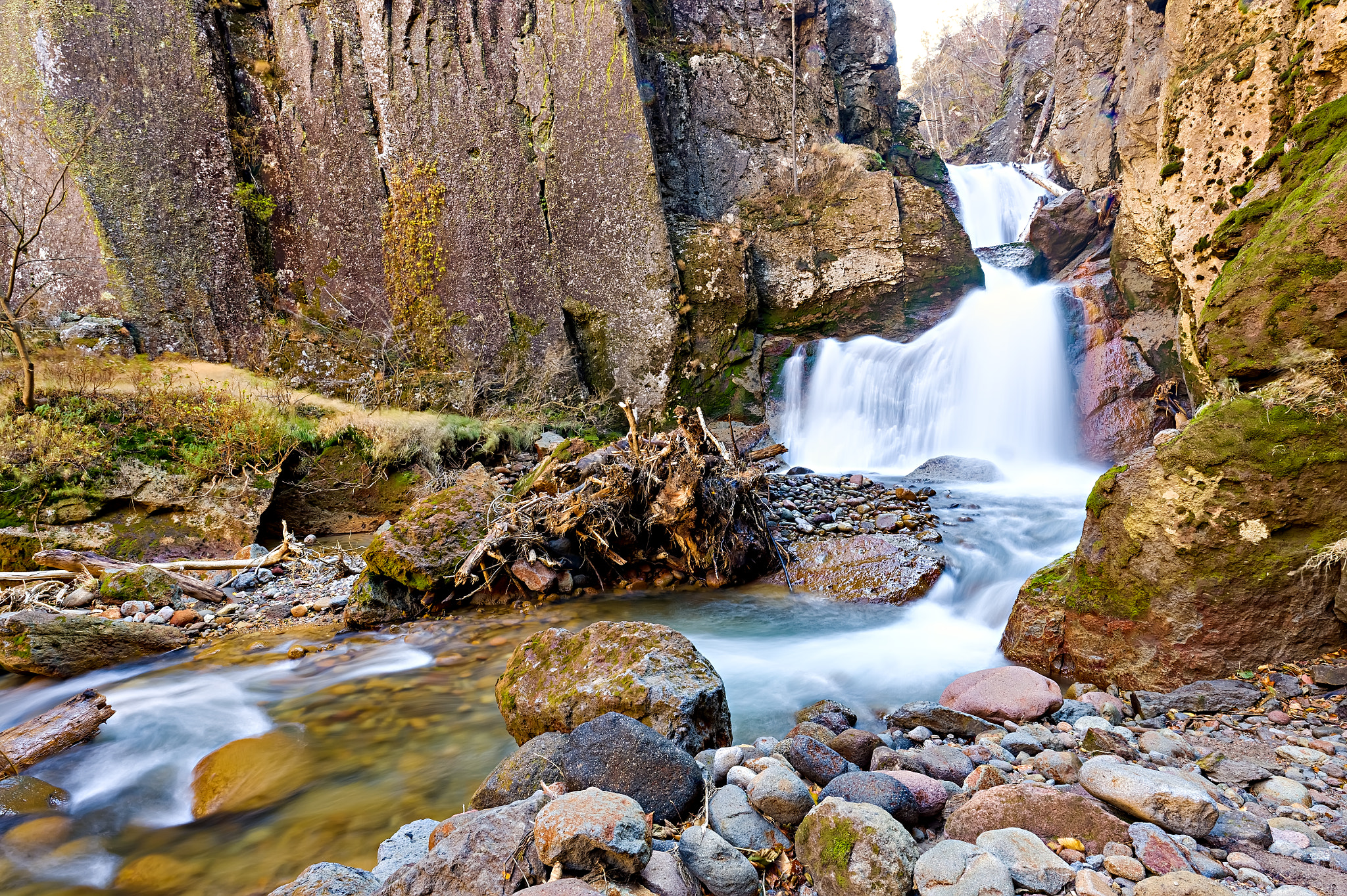 Nikon D4S sample photo. Momijidaki water falls, hokkaido, japan photography