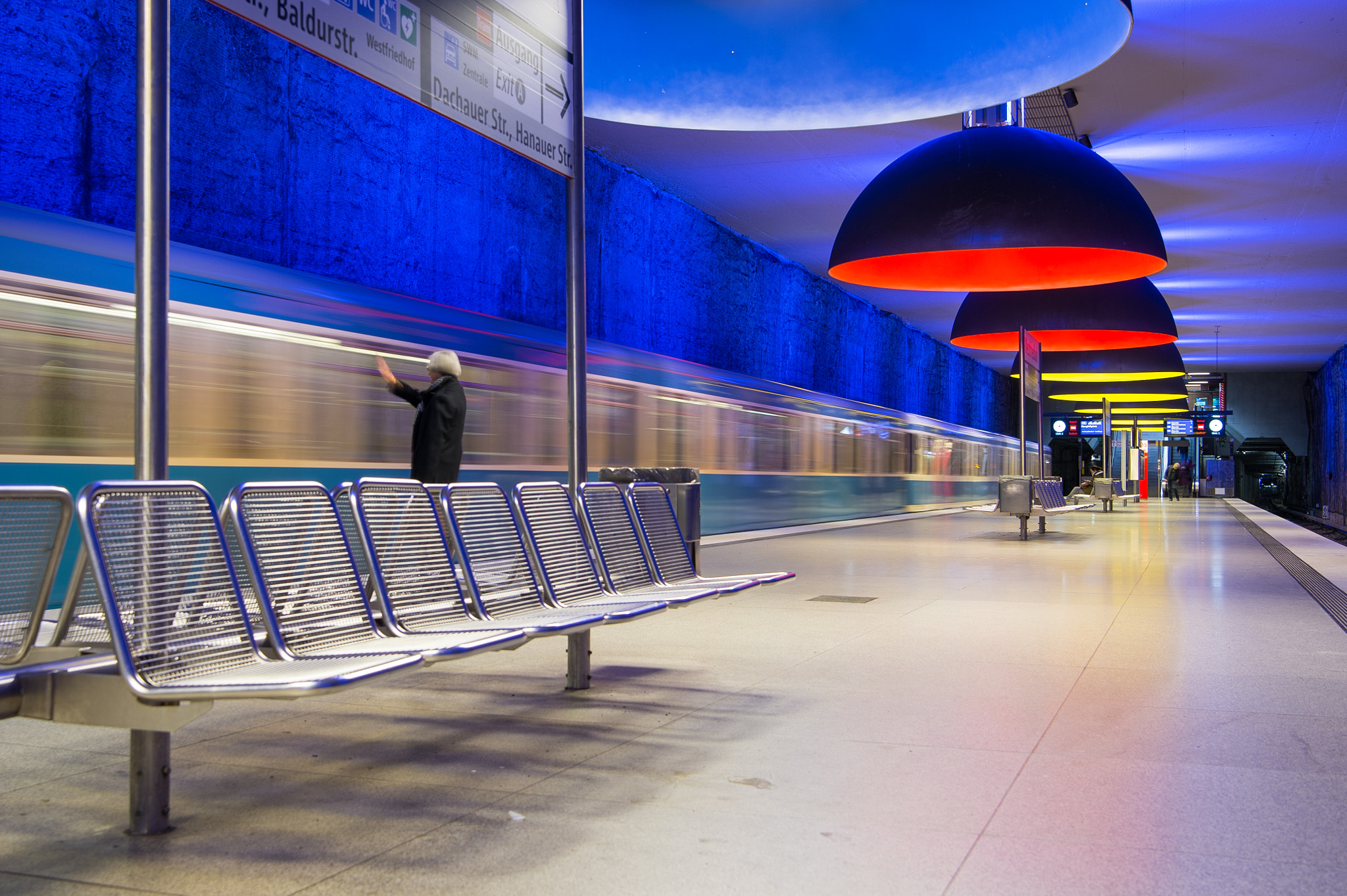Nikon AF-S Nikkor 24-70mm F2.8E ED VR sample photo. S-bahn station photography