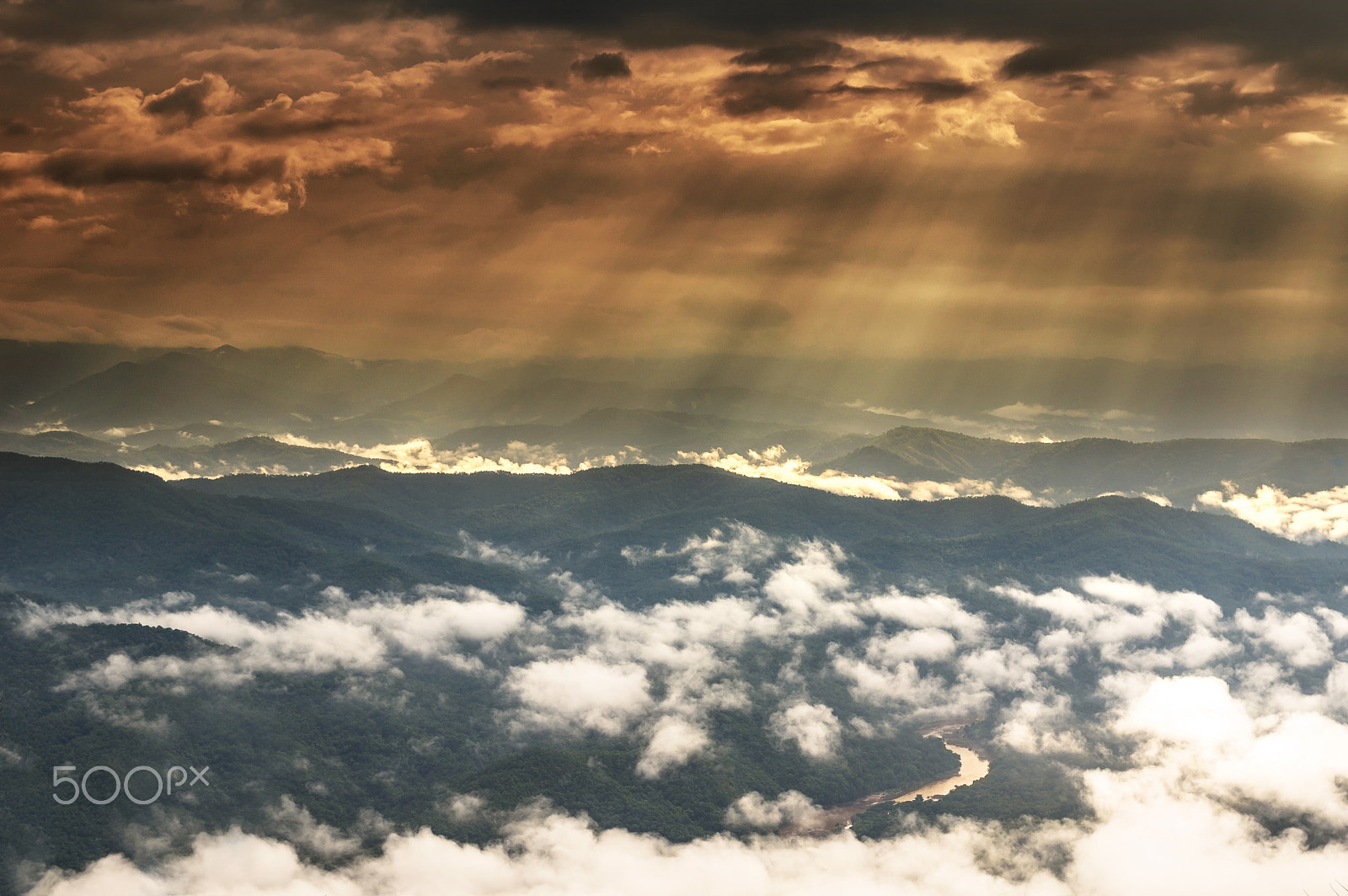 Pentax K-3 II + Sigma 17-70mm F2.8-4 DC Macro HSM | C sample photo. Fantastic landscape of sun ray from the sun over the mountain wh photography