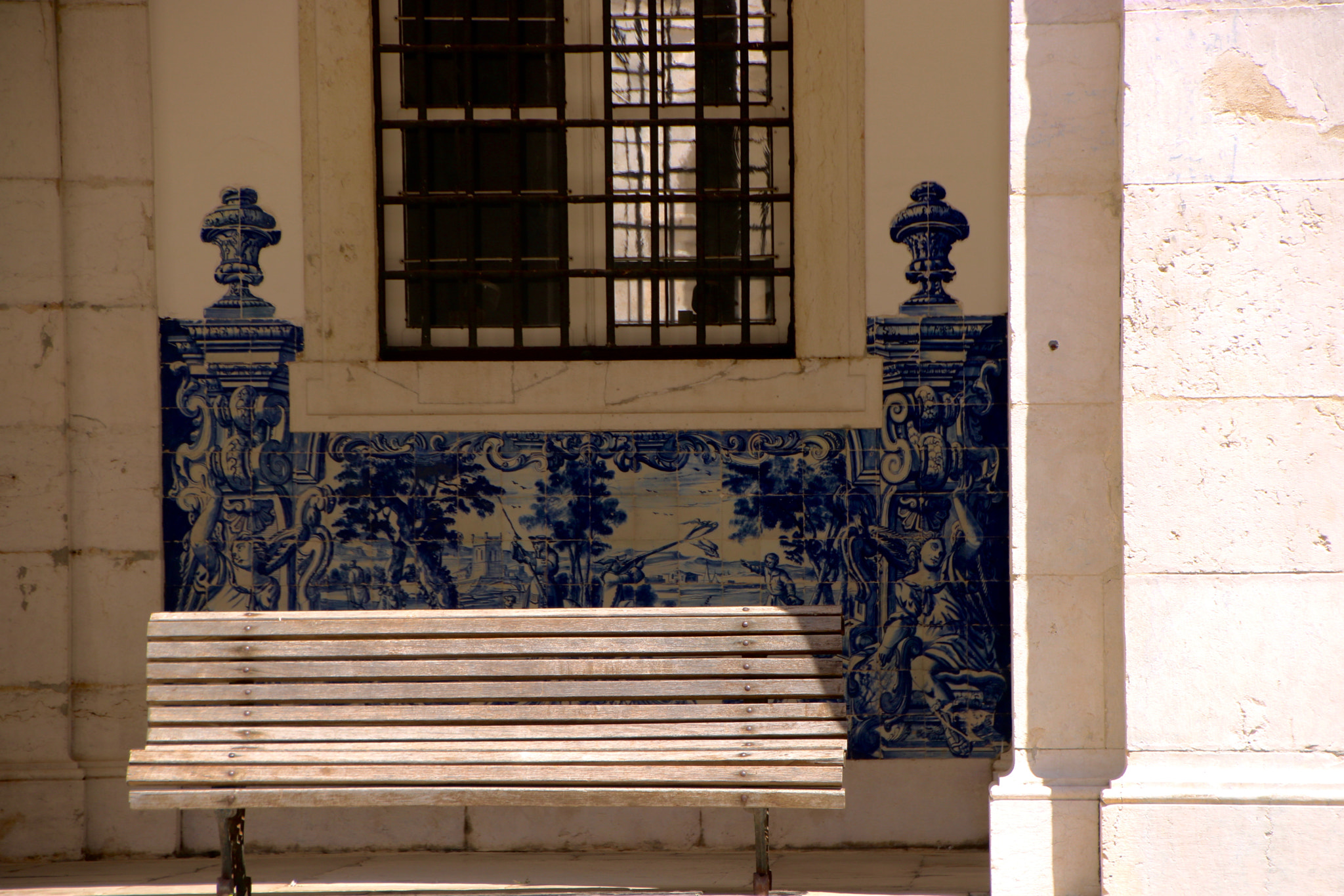 Canon EOS 760D (EOS Rebel T6s / EOS 8000D) sample photo. Wait on the bench photography