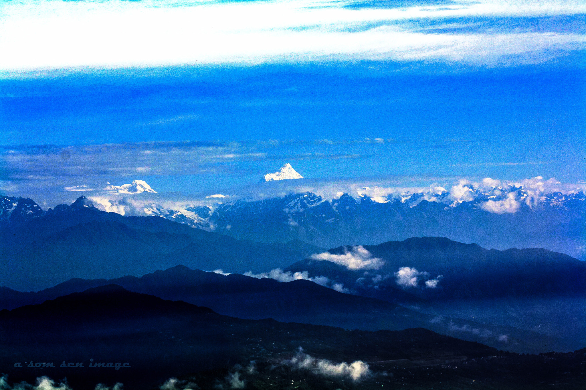Canon EF-S 55-250mm F4-5.6 IS sample photo. Blue mountains photography