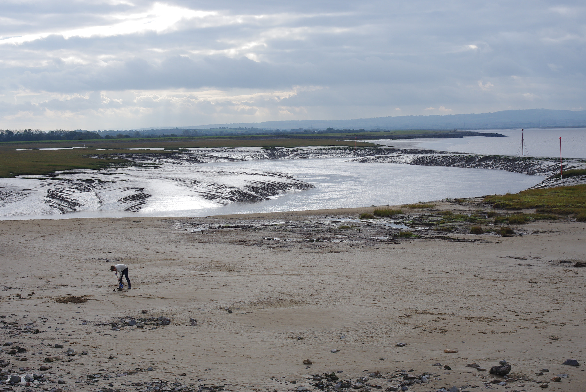 Pentax K-5 + HD Pentax DA 40mm F2.8 Limited sample photo. Autumn dig - river brue photography