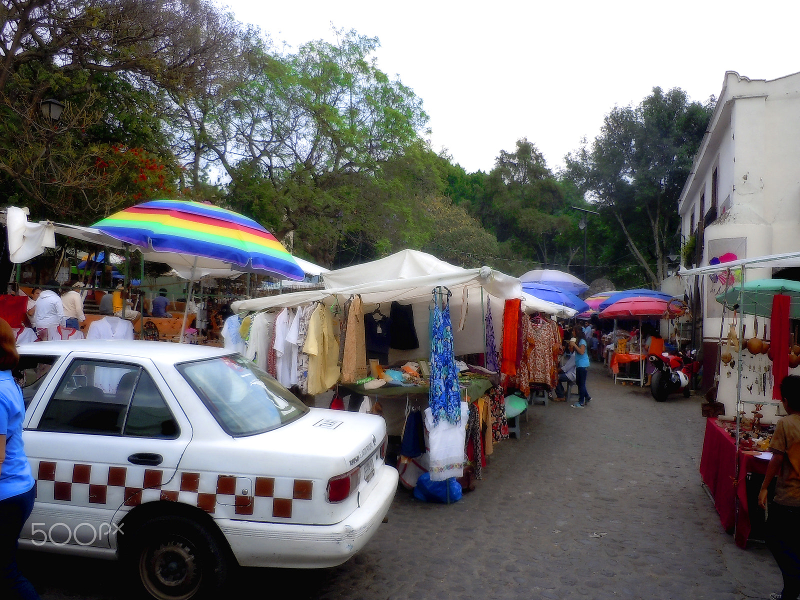 Nikon Coolpix S6000 sample photo. Malinalco market day photography