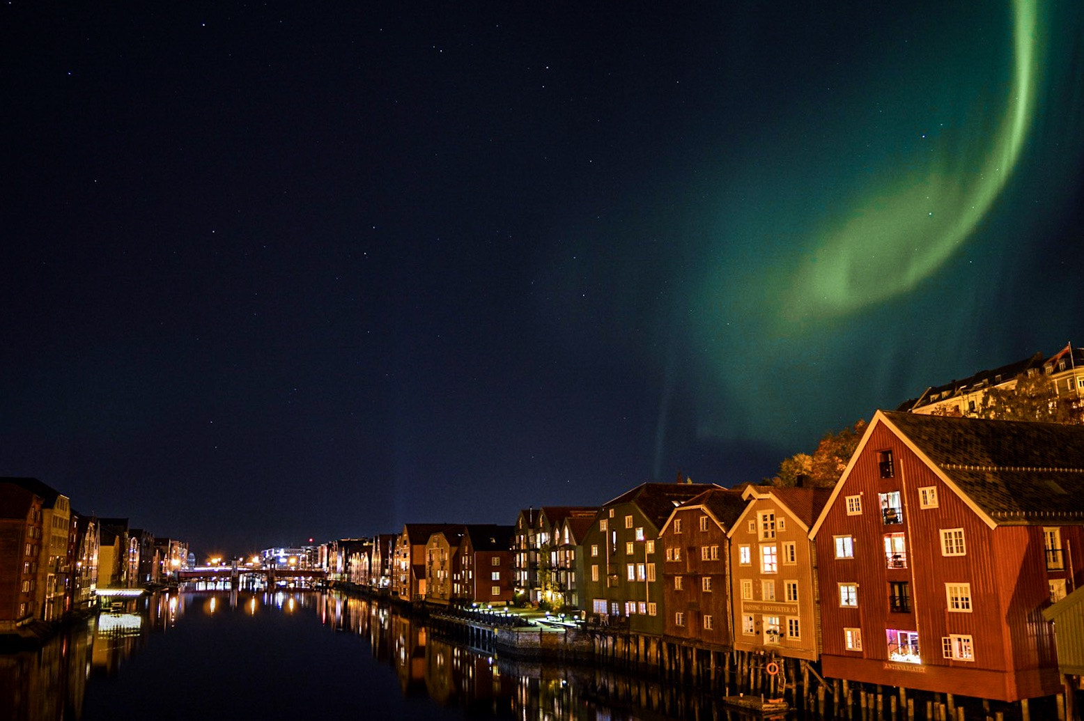 Nikon D3200 sample photo. Beautiful light in trondheim last night photography