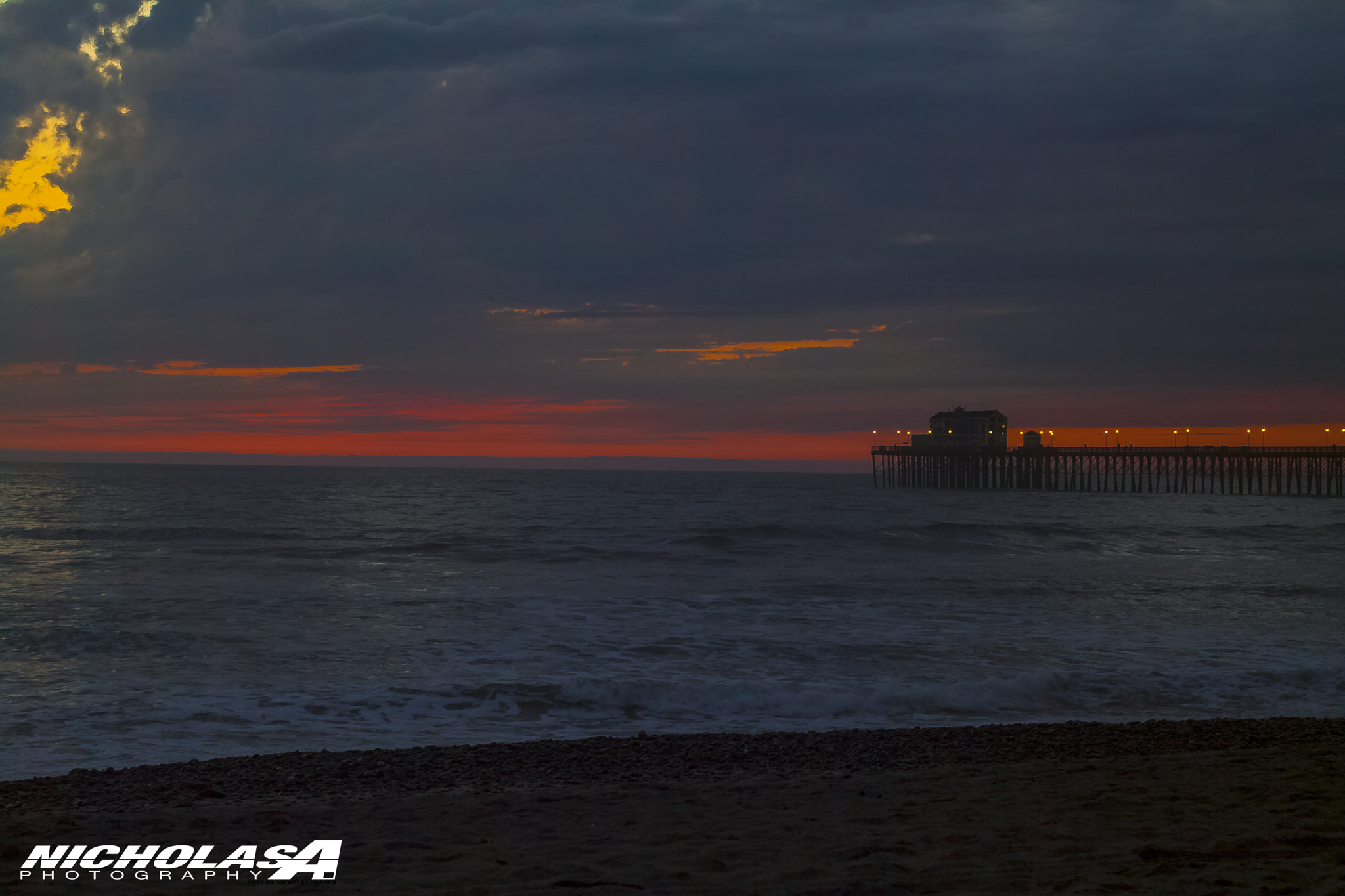 Canon EF 75-300mm f/4-5.6 USM sample photo. Peir photography