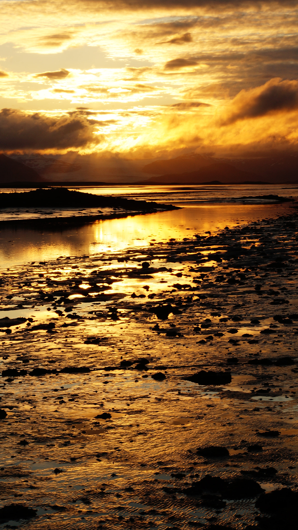Sony DT 18-135mm F3.5-5.6 SAM sample photo. Midnight sun photography