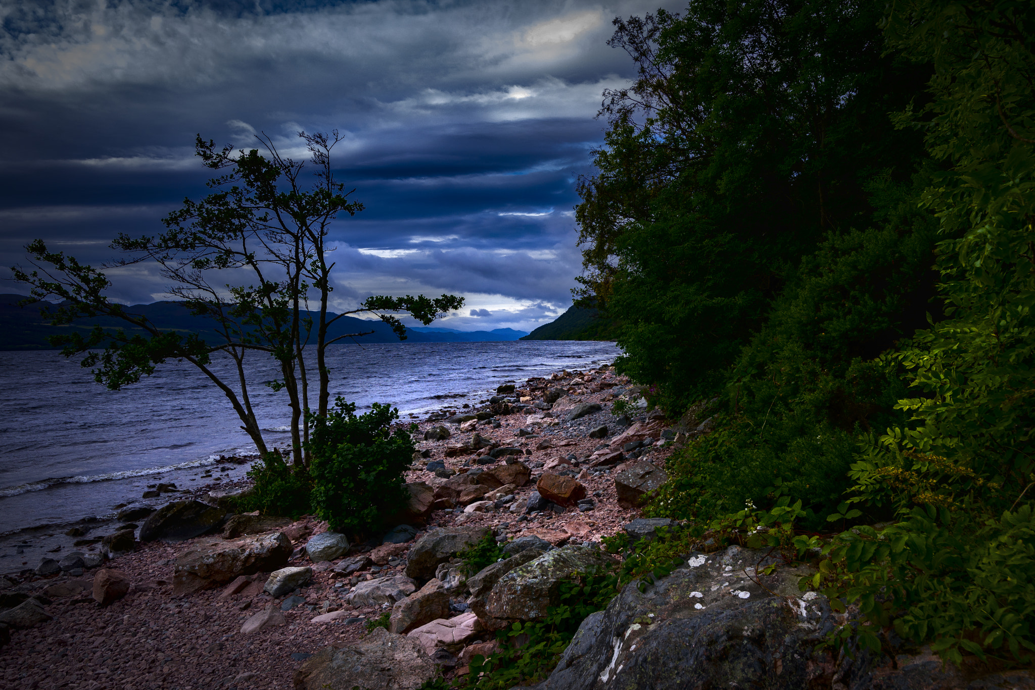 Tokina AT-X 16-28mm F2.8 Pro FX sample photo. Rocky beach photography