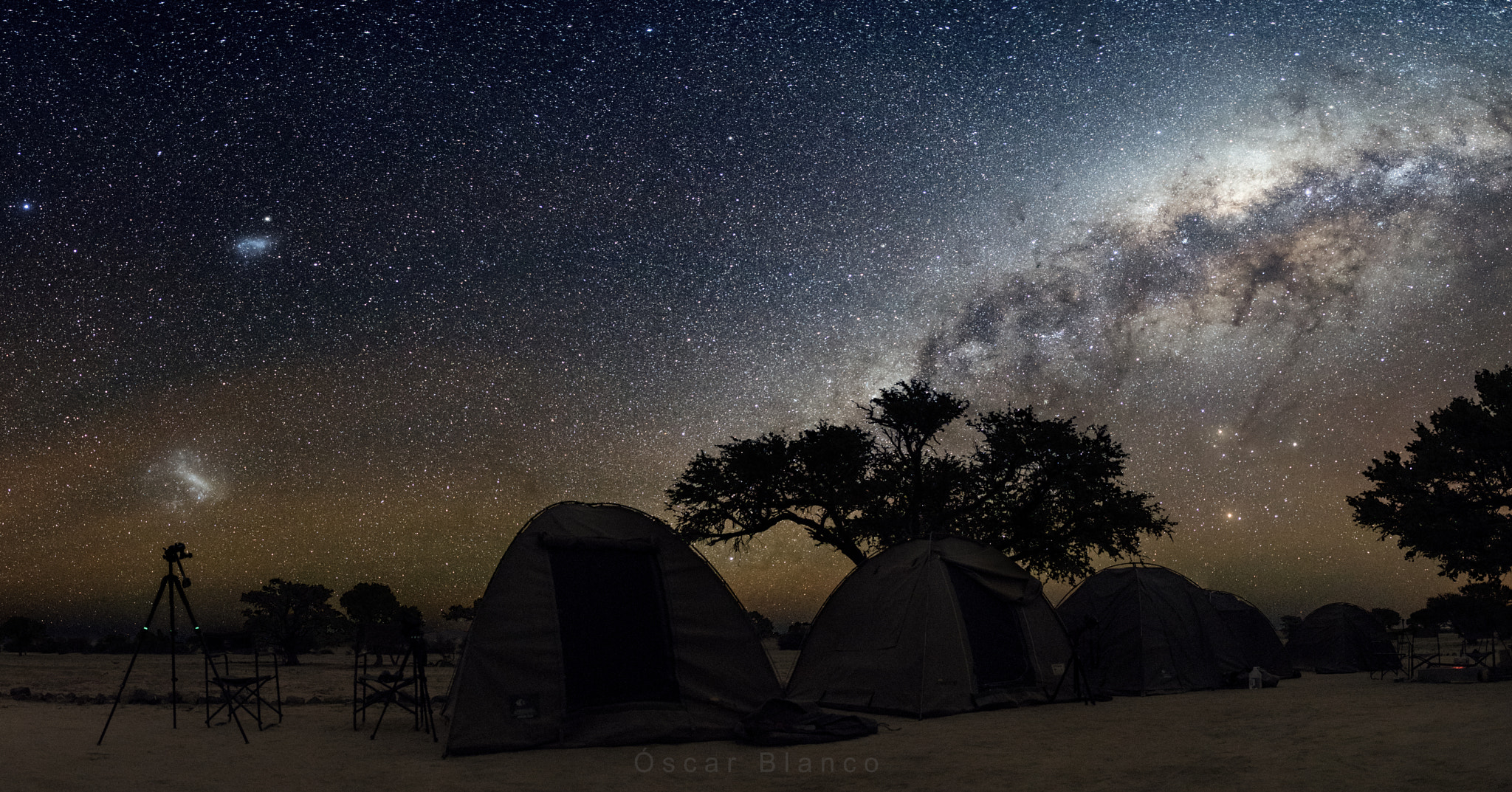 24mm F1.4 sample photo. Acampados en el paraiso photography