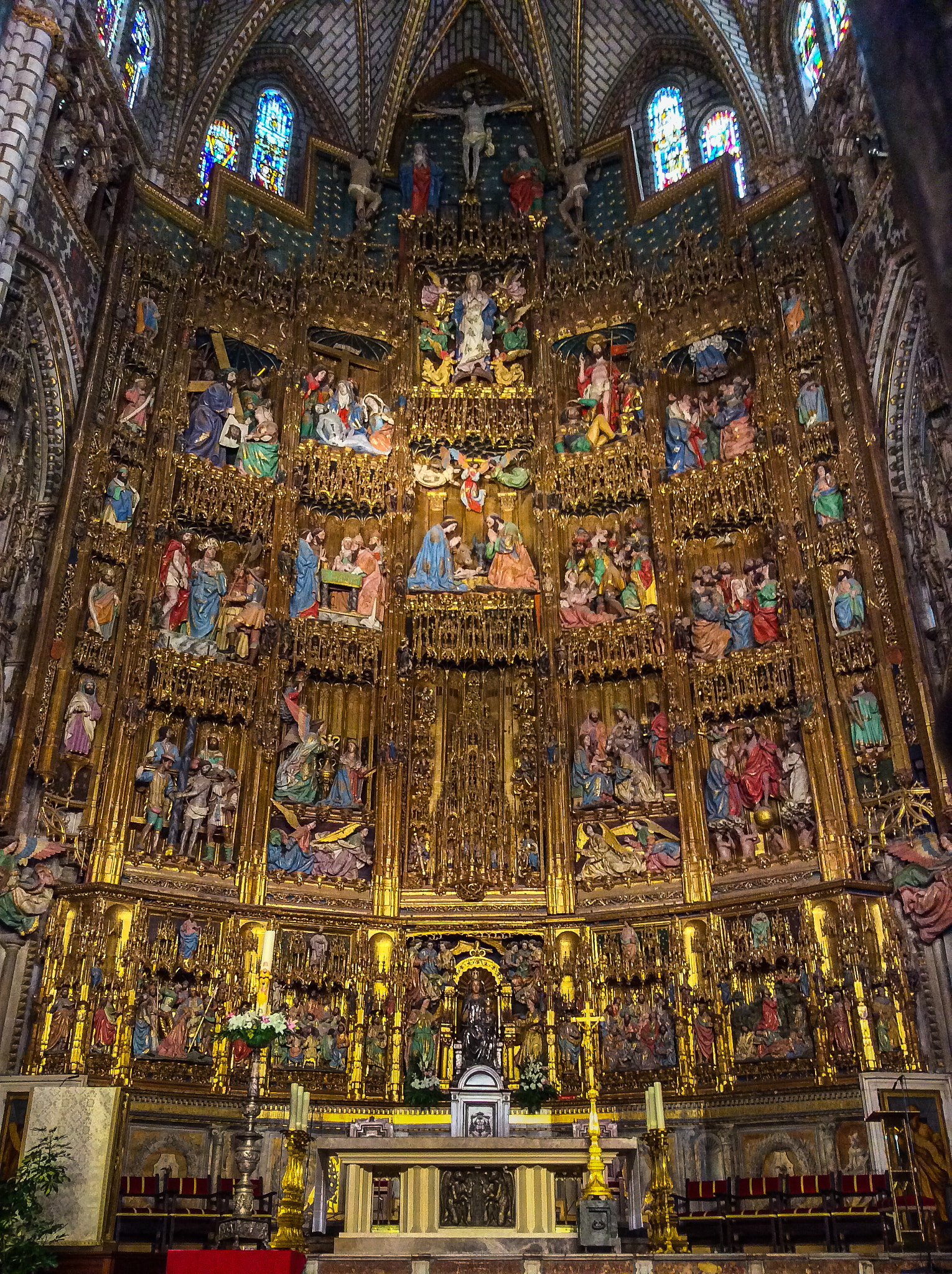 iPad mini 2 back camera 3.3mm f/2.4 sample photo. The retable of the cathedral of toledo, spain. photography