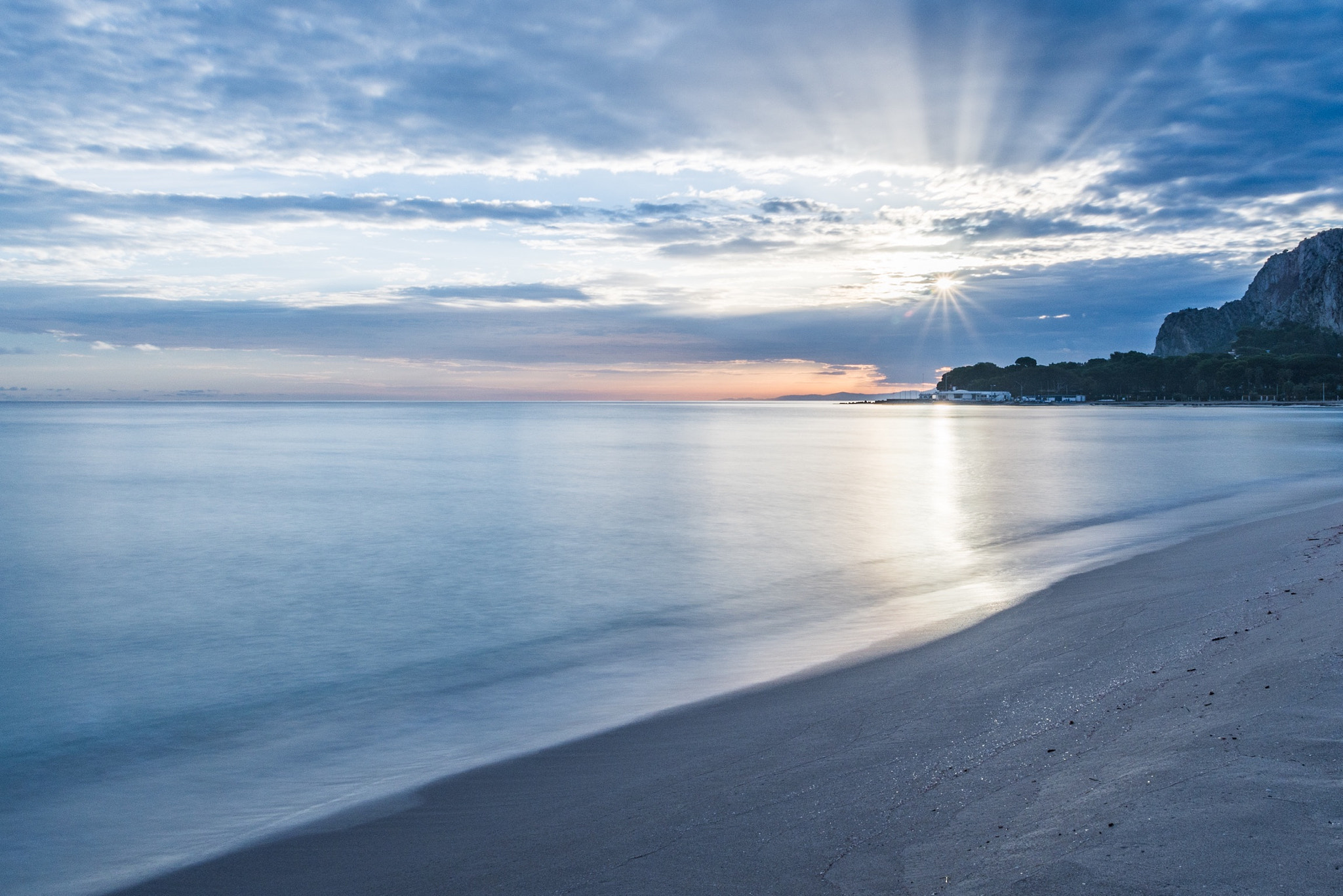 Sigma 17-50mm F2.8 EX DC OS HSM sample photo. Palermo, sicilia (italy) beach in the morning photography