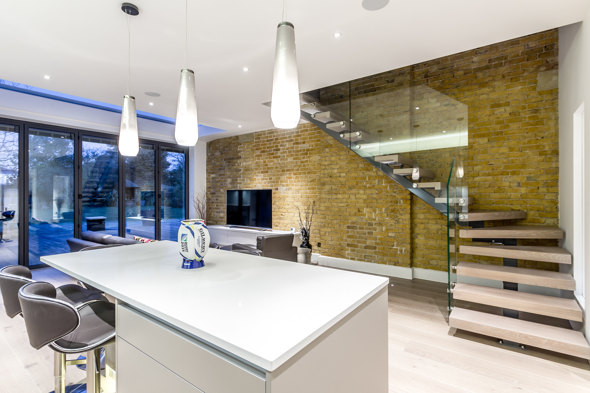 Sigma 10-20mm F3.5 EX DC HSM sample photo. Interior photography