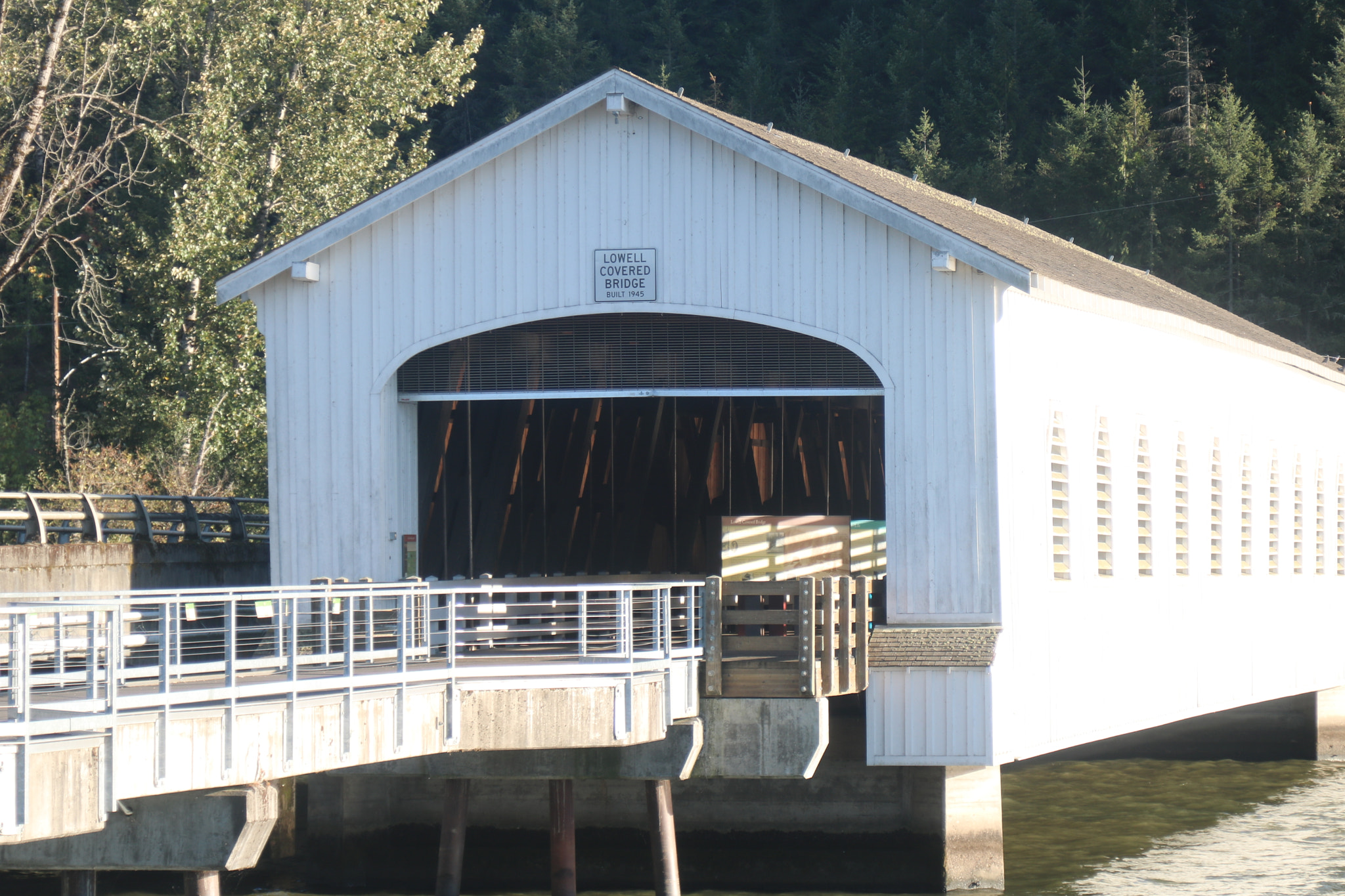 Canon EOS 760D (EOS Rebel T6s / EOS 8000D) sample photo. Oakridge oregon; lowell; salt creek falls; covered bridge; reservoir photography