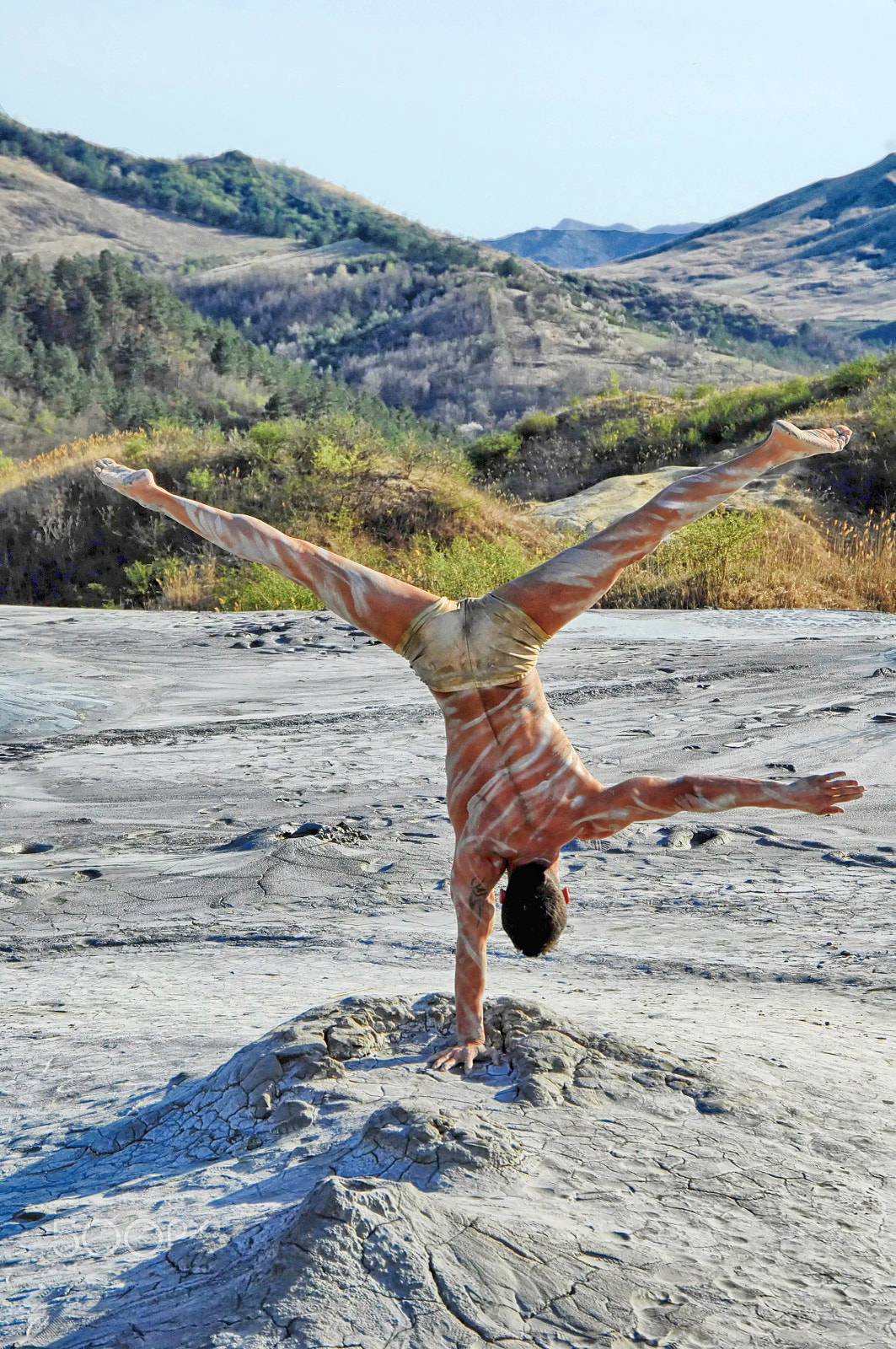 Nikon D2X sample photo. Equilibrium photography