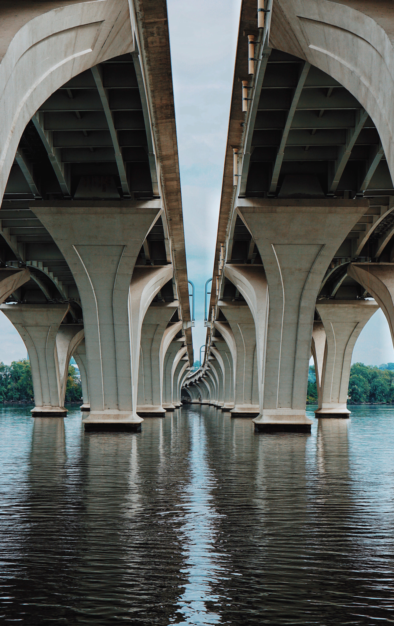 Sony a6000 + Sony E 50mm F1.8 OSS sample photo. Solid legs. under the new woodrow wilson bridge. photography