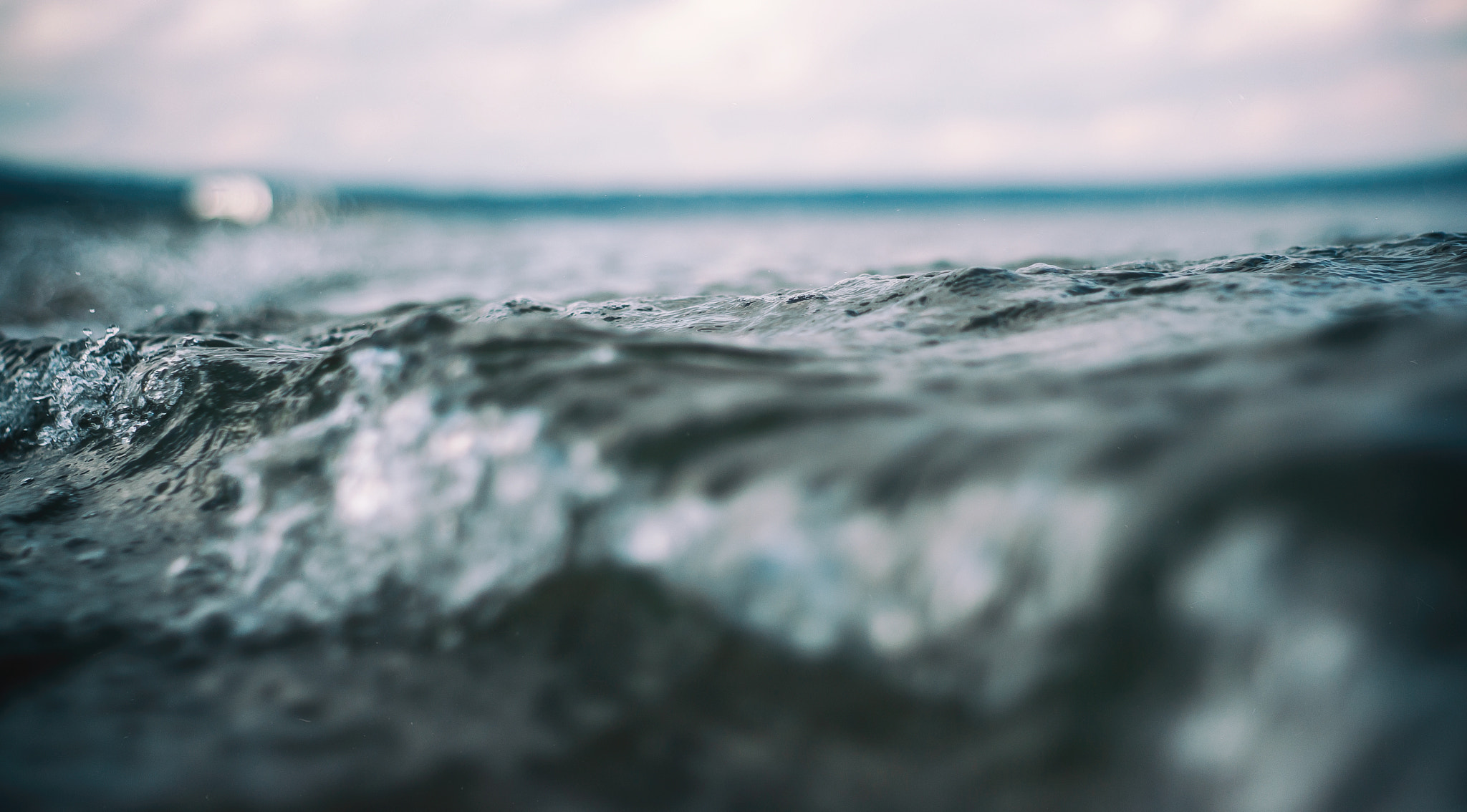 Sony Alpha DSLR-A350 + Minolta AF 50mm F1.7 sample photo. Angry sea photography