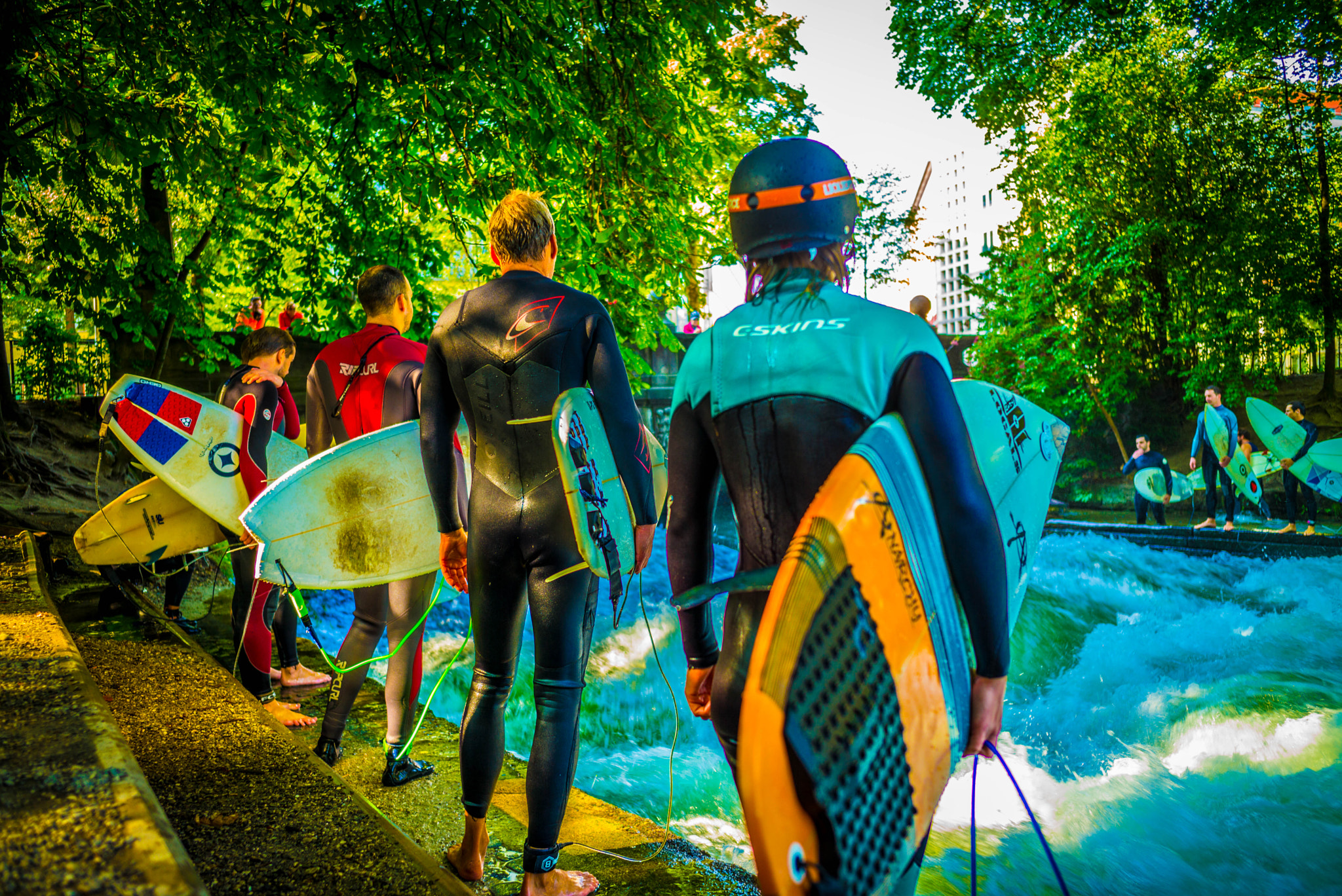 Leica Elmarit-M 28mm F2.8 ASPH sample photo. Surfing within munich, germany photography