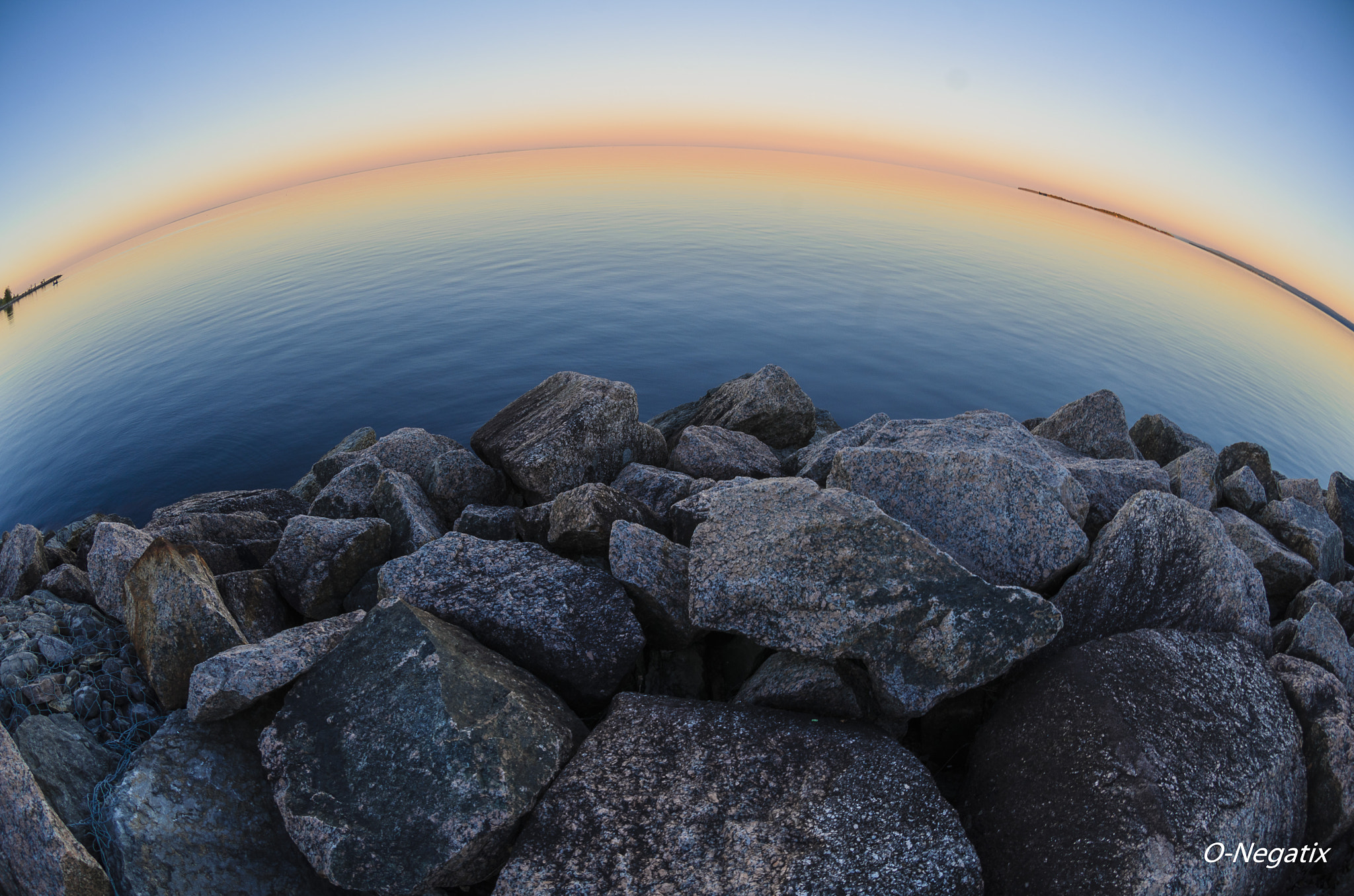 Nikon AF DX Fisheye-Nikkor 10.5mm F2.8G ED sample photo. Peaceful lake photography