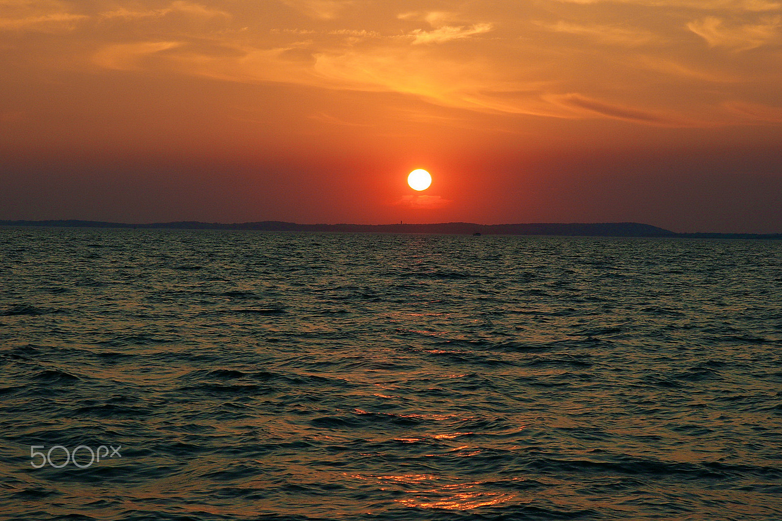 Sigma 17-70mm F2.8-4 DC Macro OS HSM sample photo. Sun and sea photography