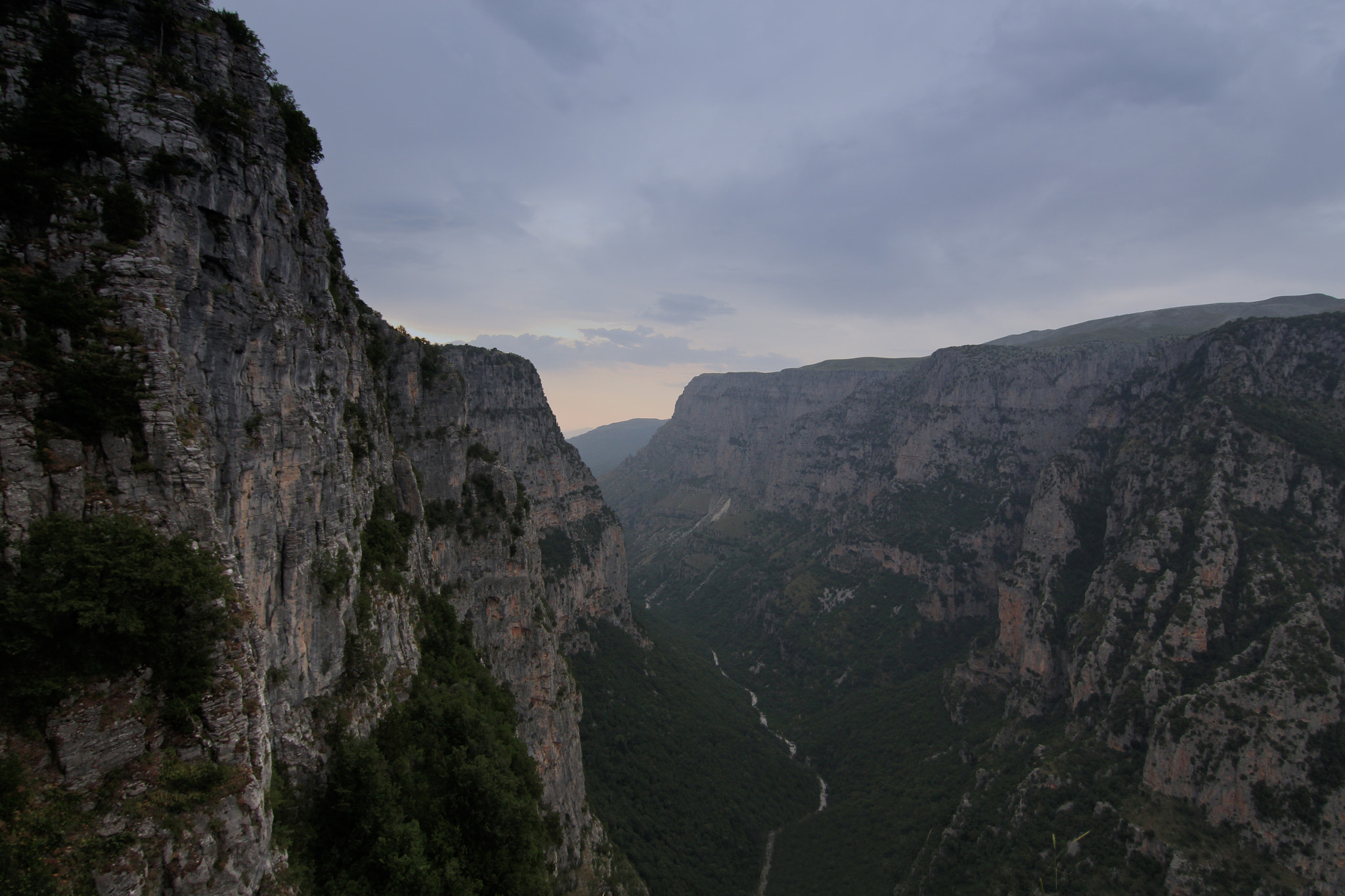 Canon EOS 650D (EOS Rebel T4i / EOS Kiss X6i) sample photo. Vikos canyon photography