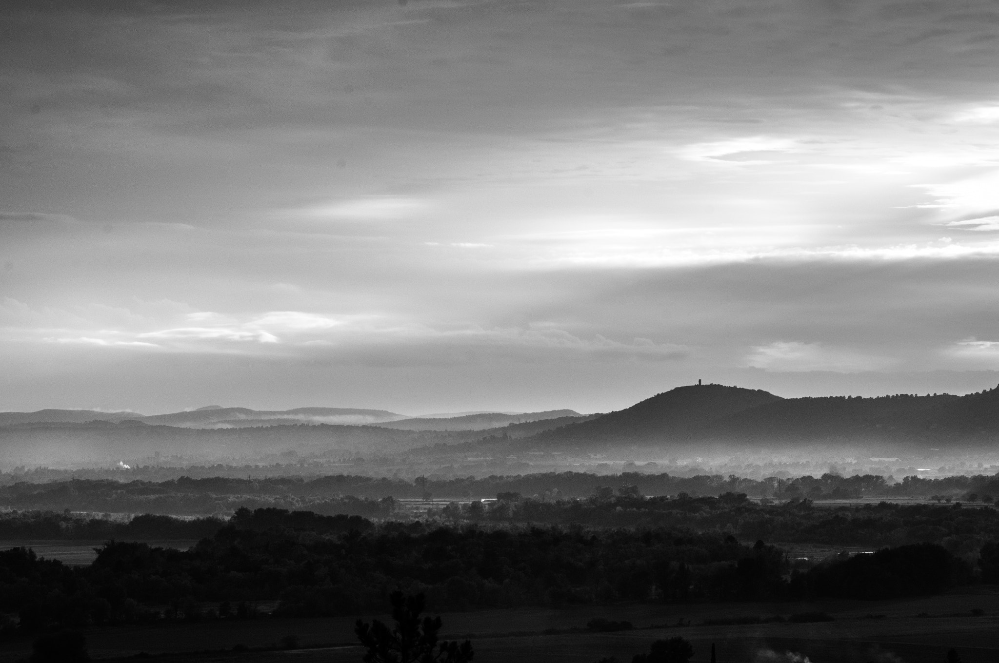 Pentax K-r + Pentax smc DA 55-300mm F4.0-5.8 ED sample photo. B&w photography