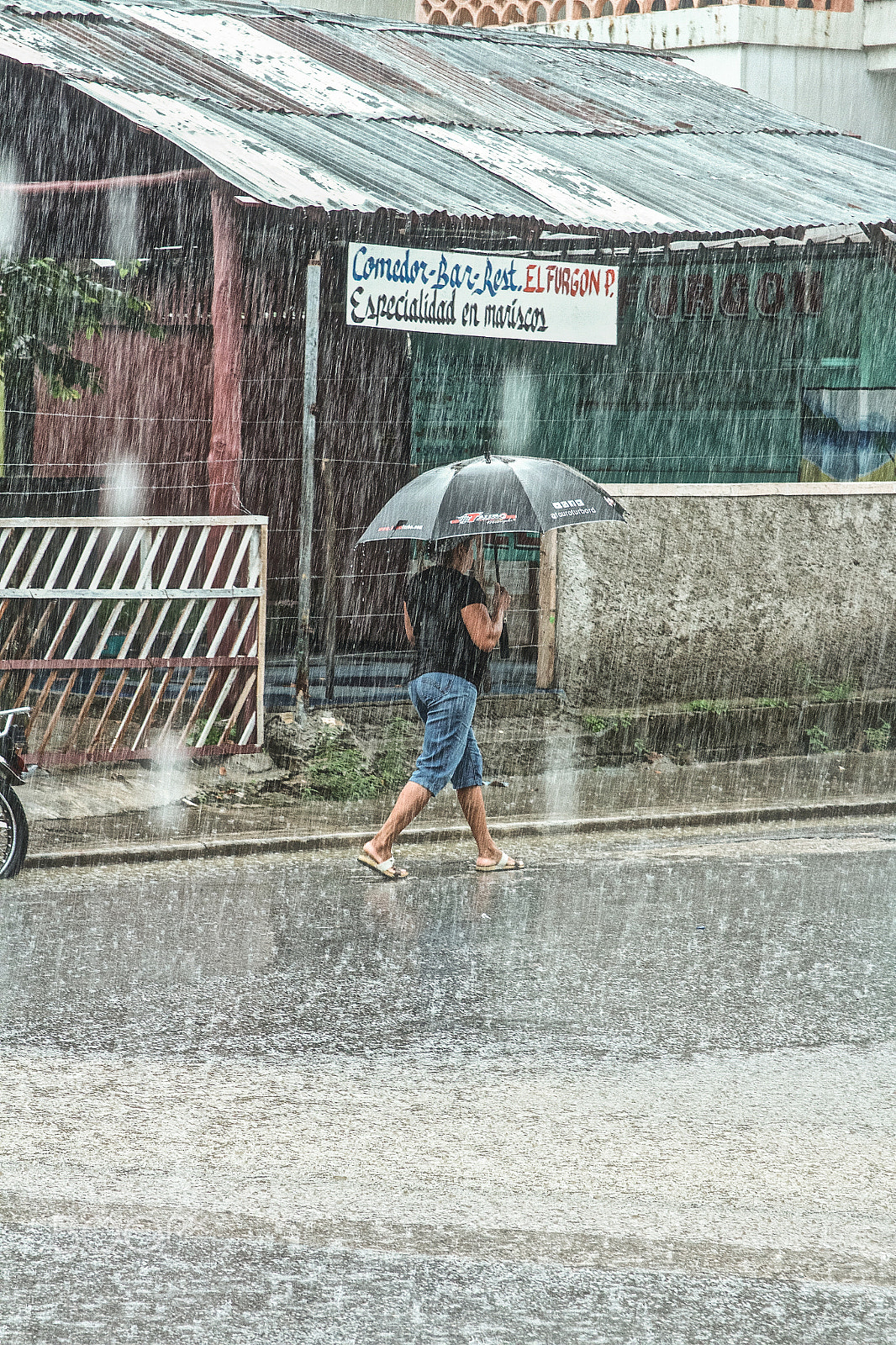 Canon EOS 7D sample photo. Rio san juan under the rain photography