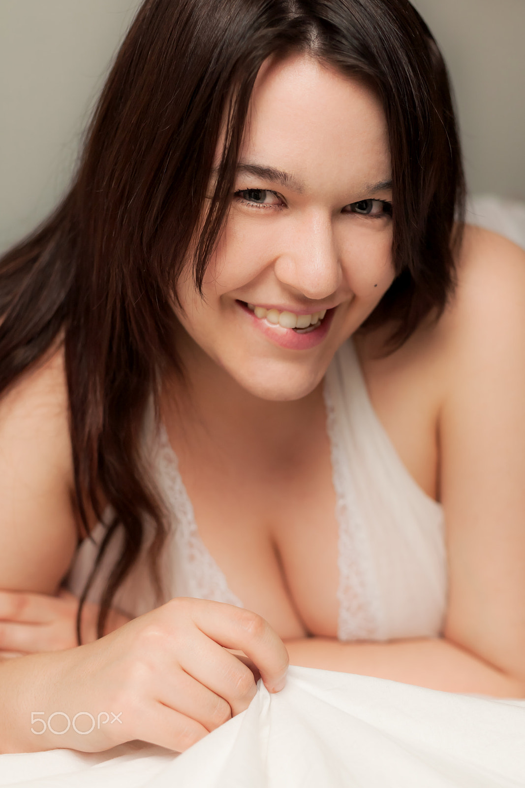 Canon EOS 5D + Canon EF 50mm f/1.8 sample photo. Veronica photography
