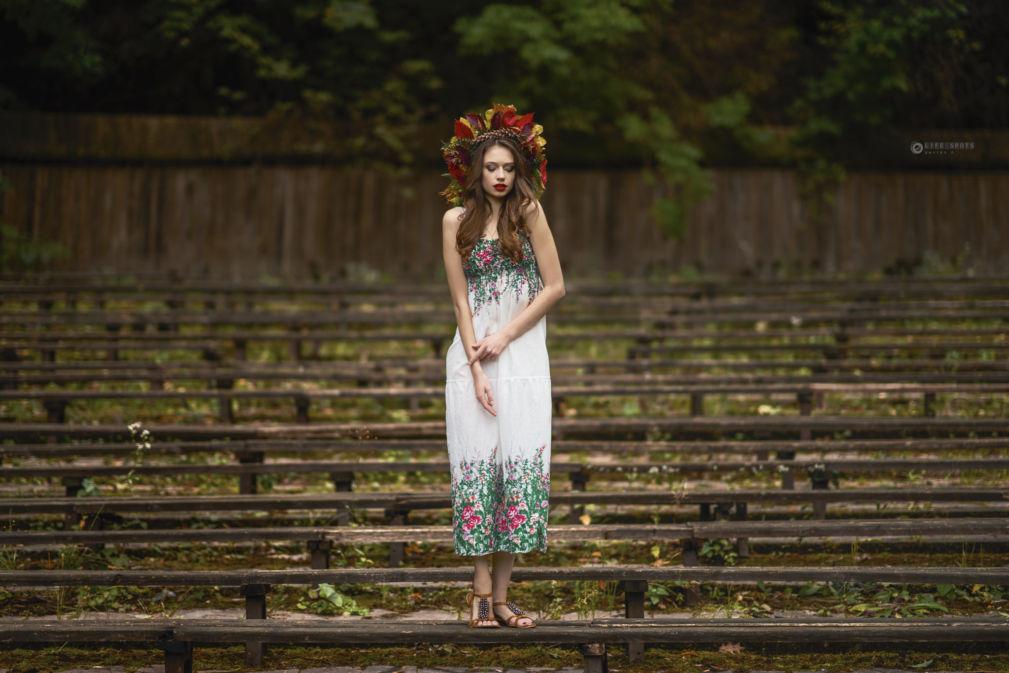 Sony FE 85mm F1.4 GM sample photo. Model on old tribune photography