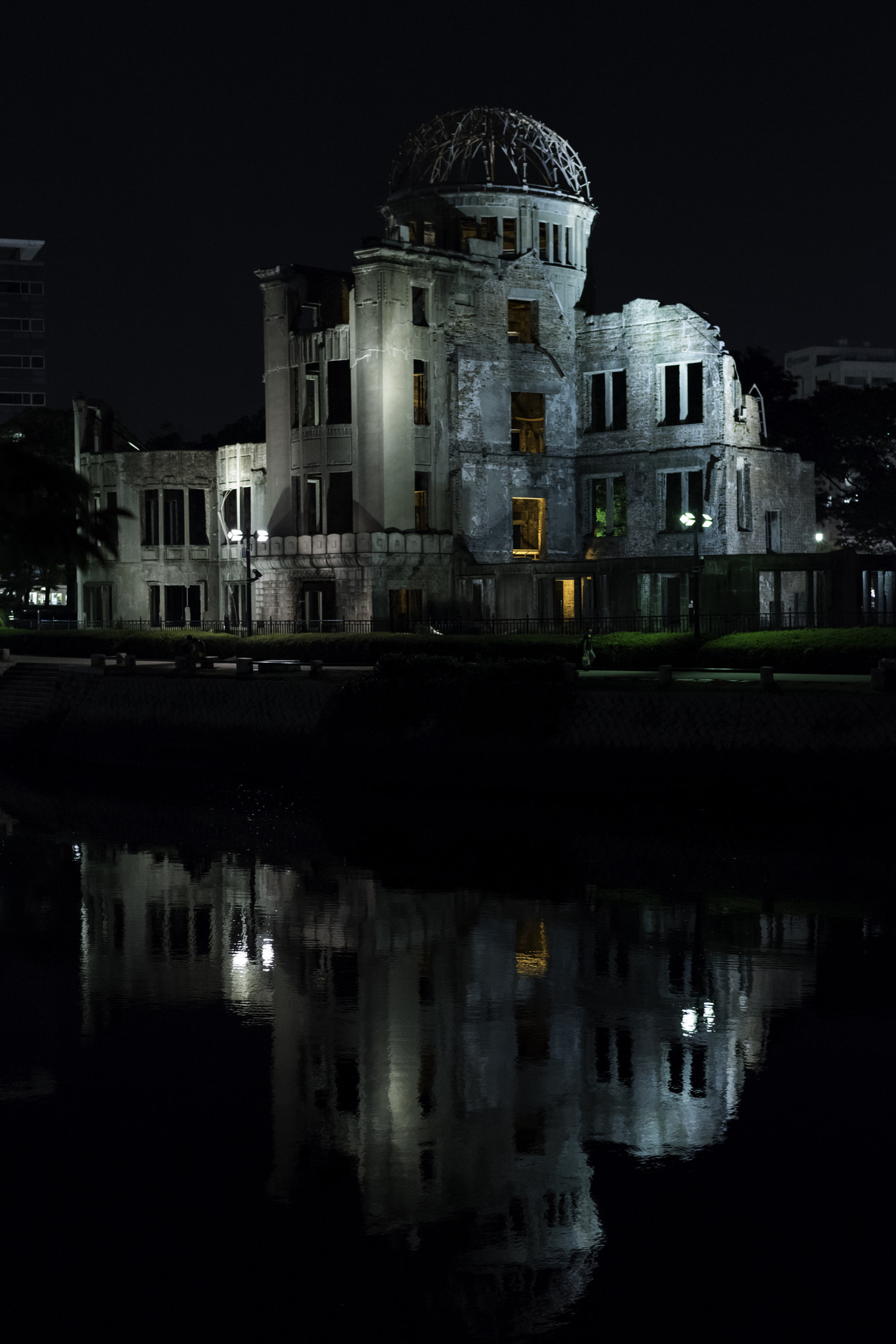 ZEISS Planar T* 50mm F1.4 sample photo. Peace memorial photography
