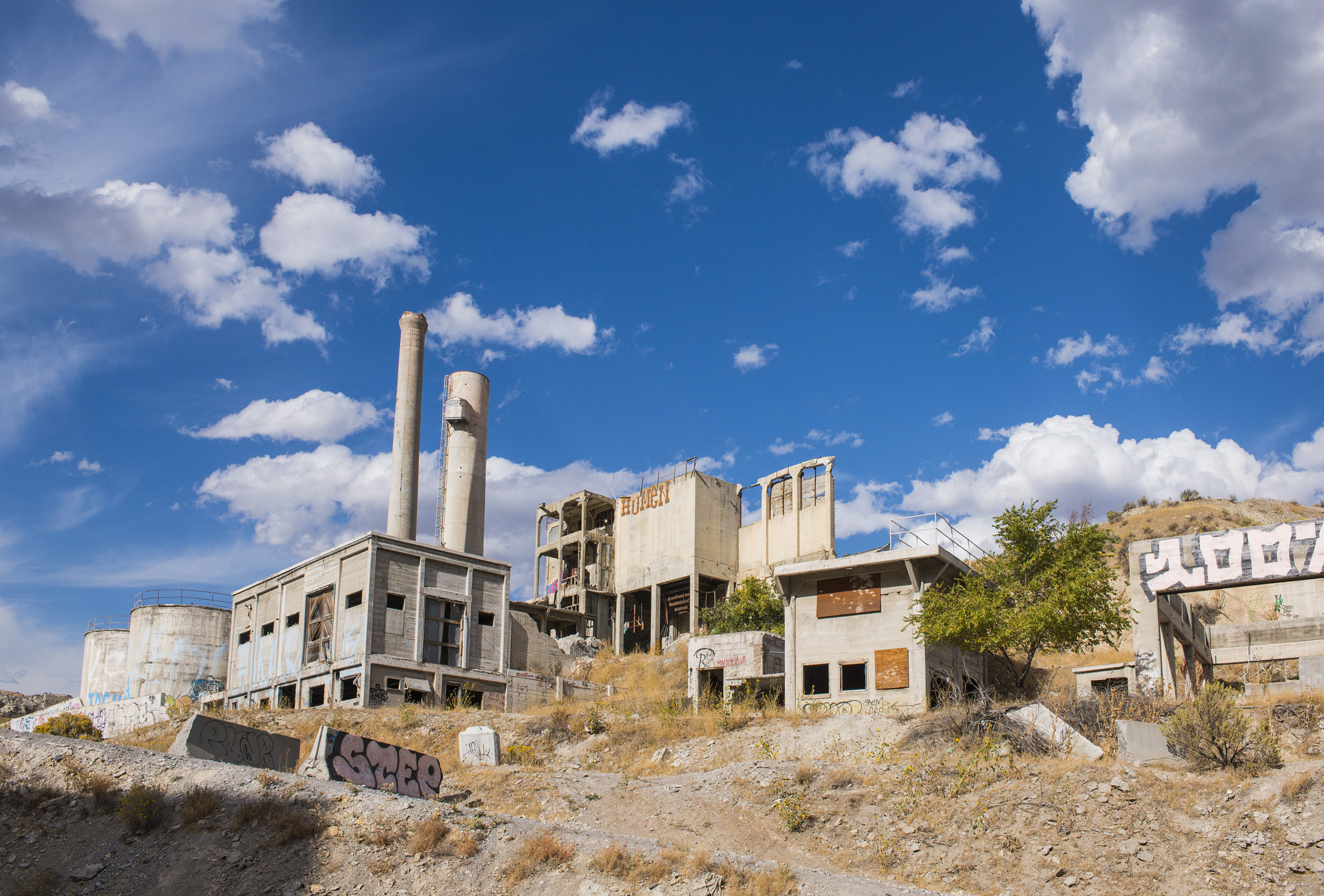 Nikon AF-S Nikkor 28-70mm F2.8 ED-IF sample photo. Old cement plant ruins photography
