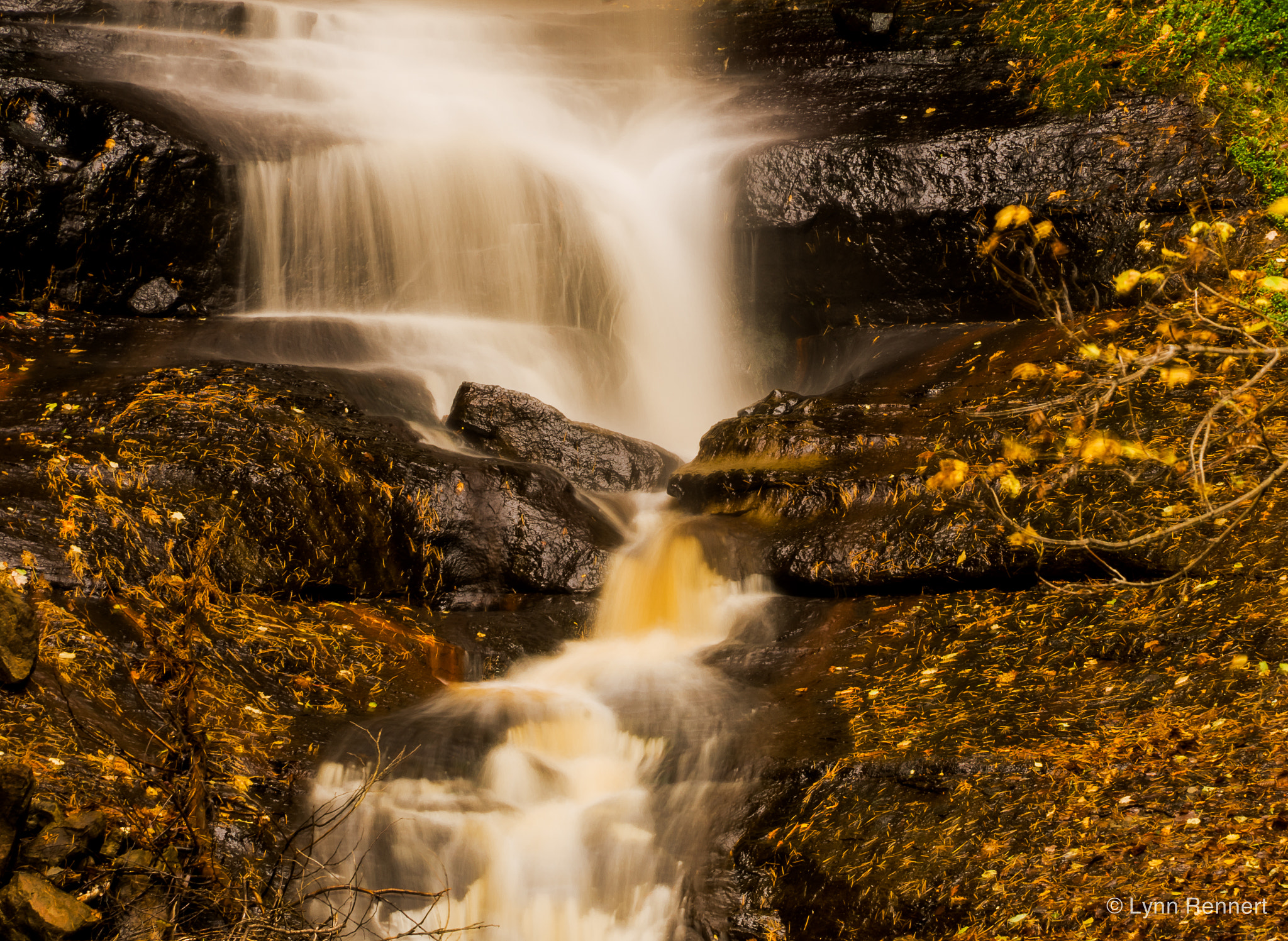 Sony DT 18-135mm F3.5-5.6 SAM sample photo. Muninsing water fall photography