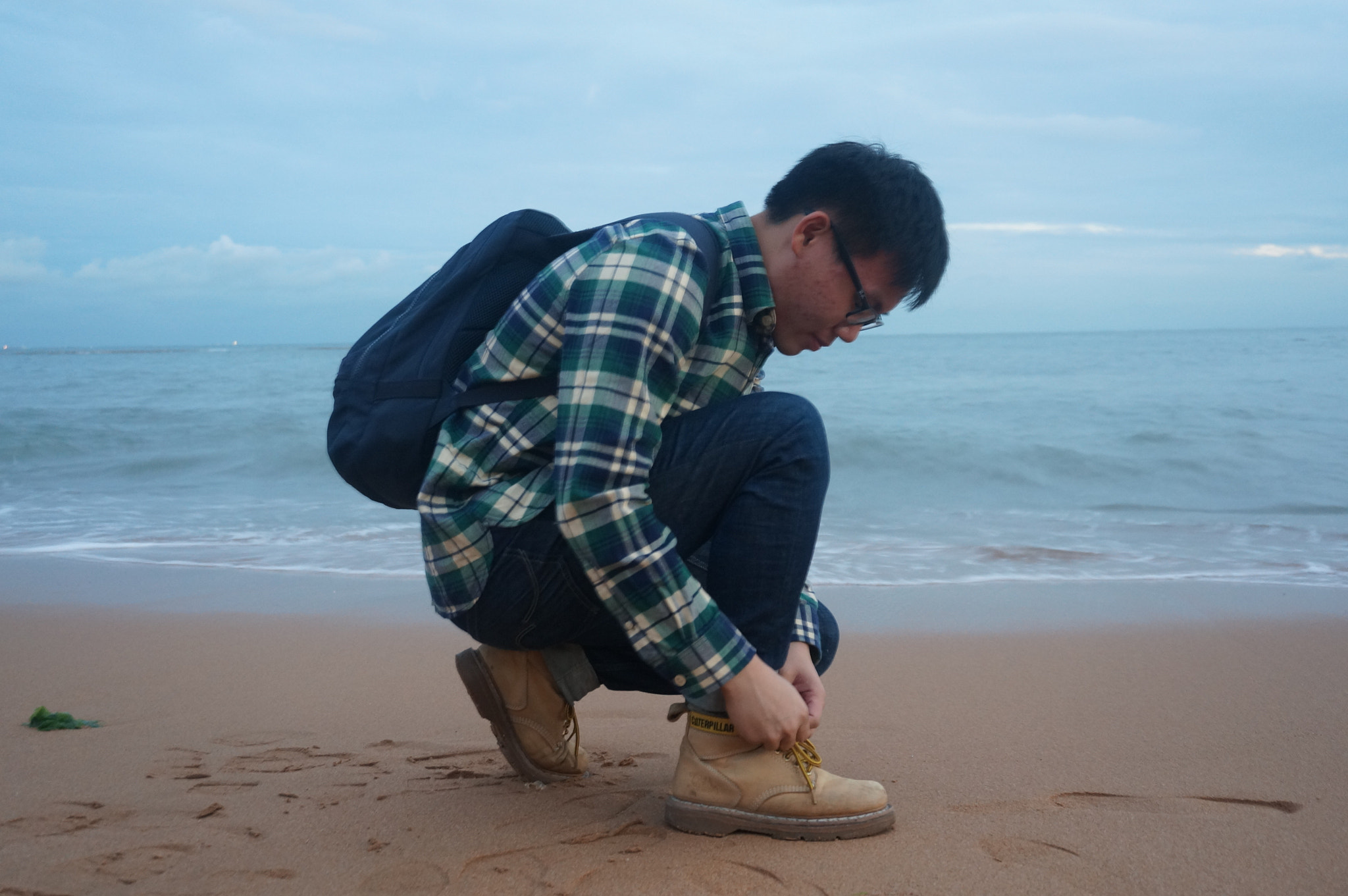 Sony Alpha NEX-5T sample photo. Sea and boot photography