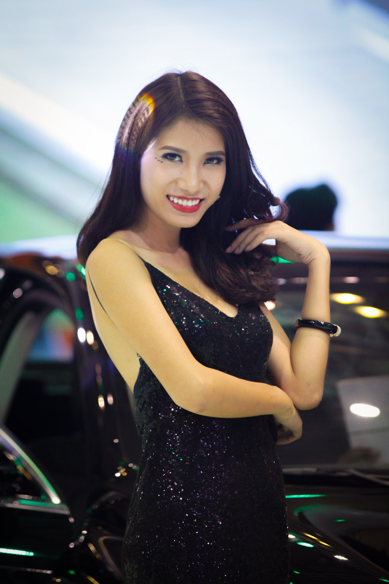 Canon EF 70-200mm F2.8L USM sample photo. Vietnam's girls moto show photography