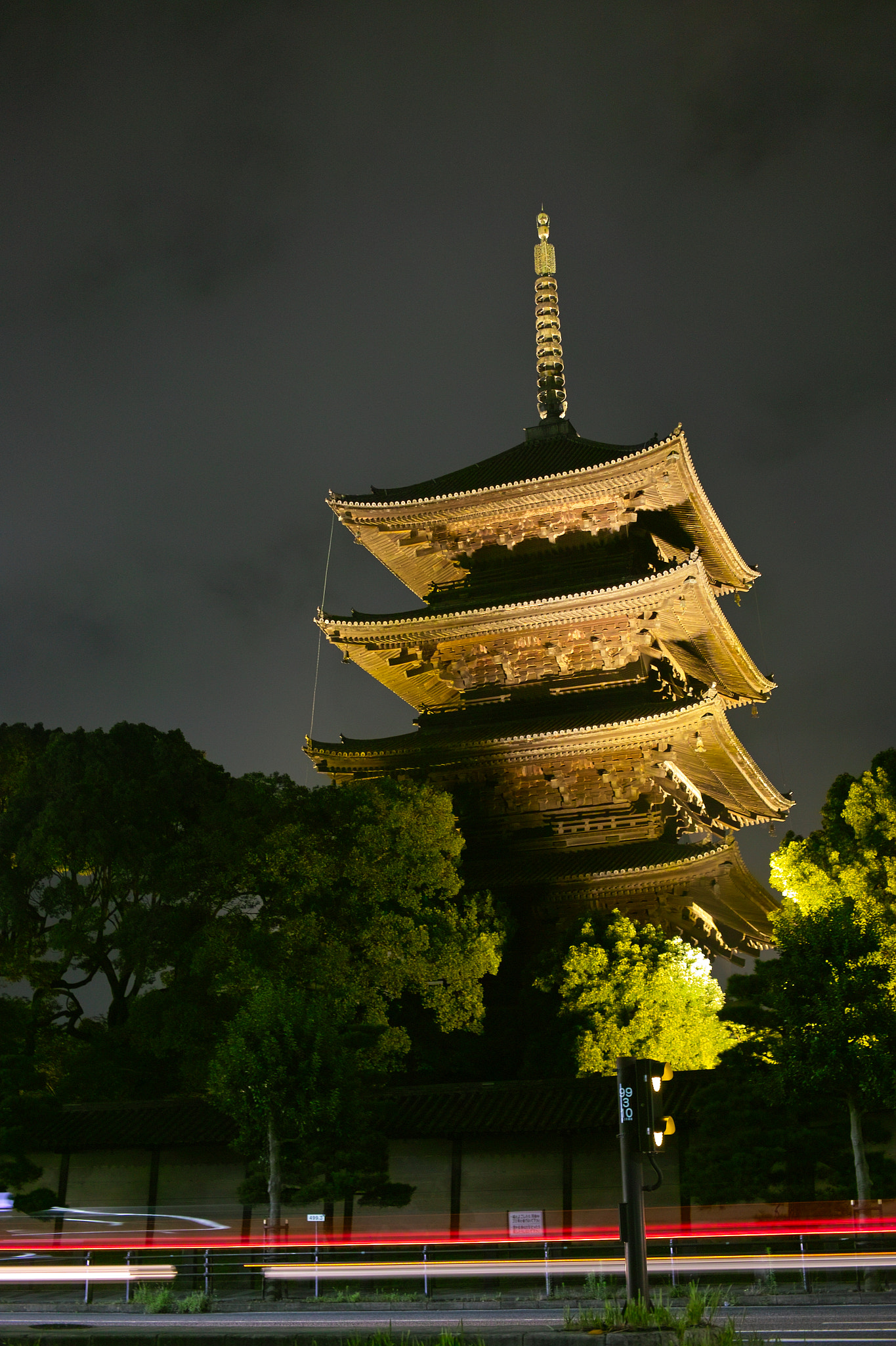 Sigma DP2 sample photo. Still and motion photography