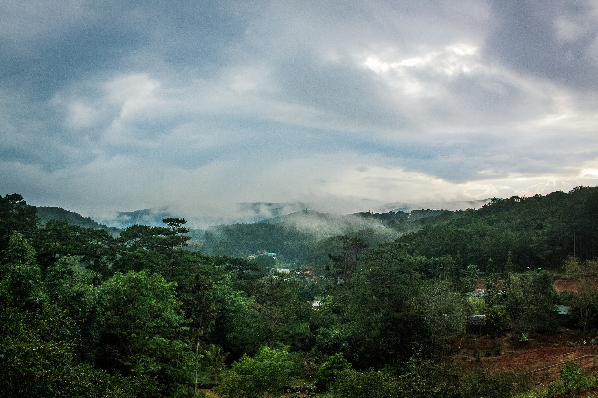 Canon EF-S 24mm F2.8 STM sample photo. Cloudy photography